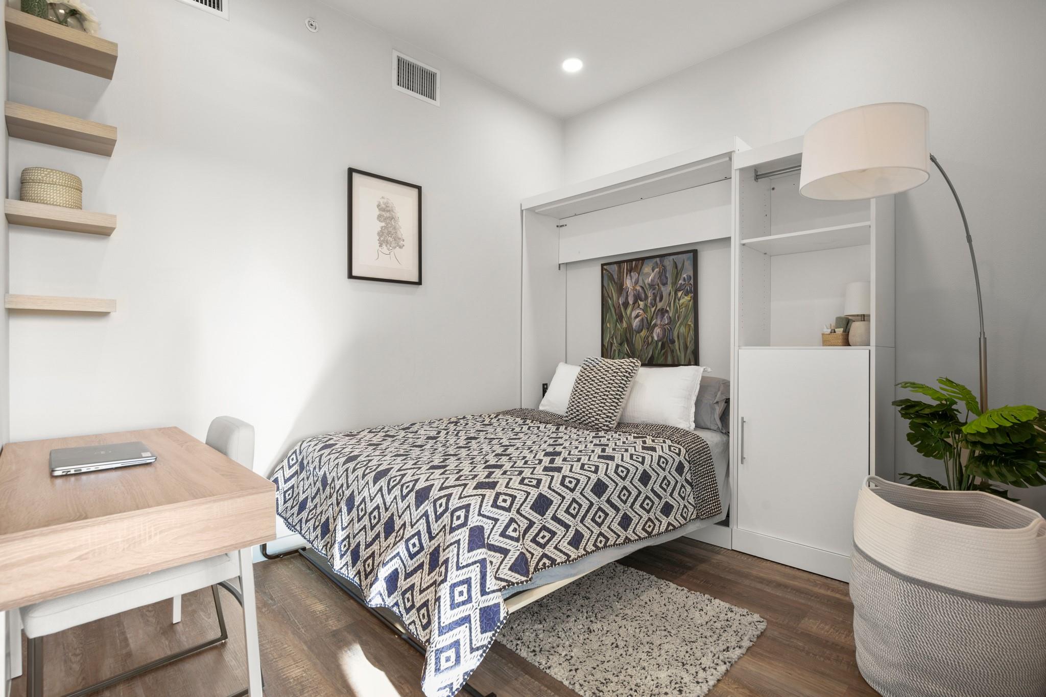 4004 Banister LN # 202, Austin Unit: 202