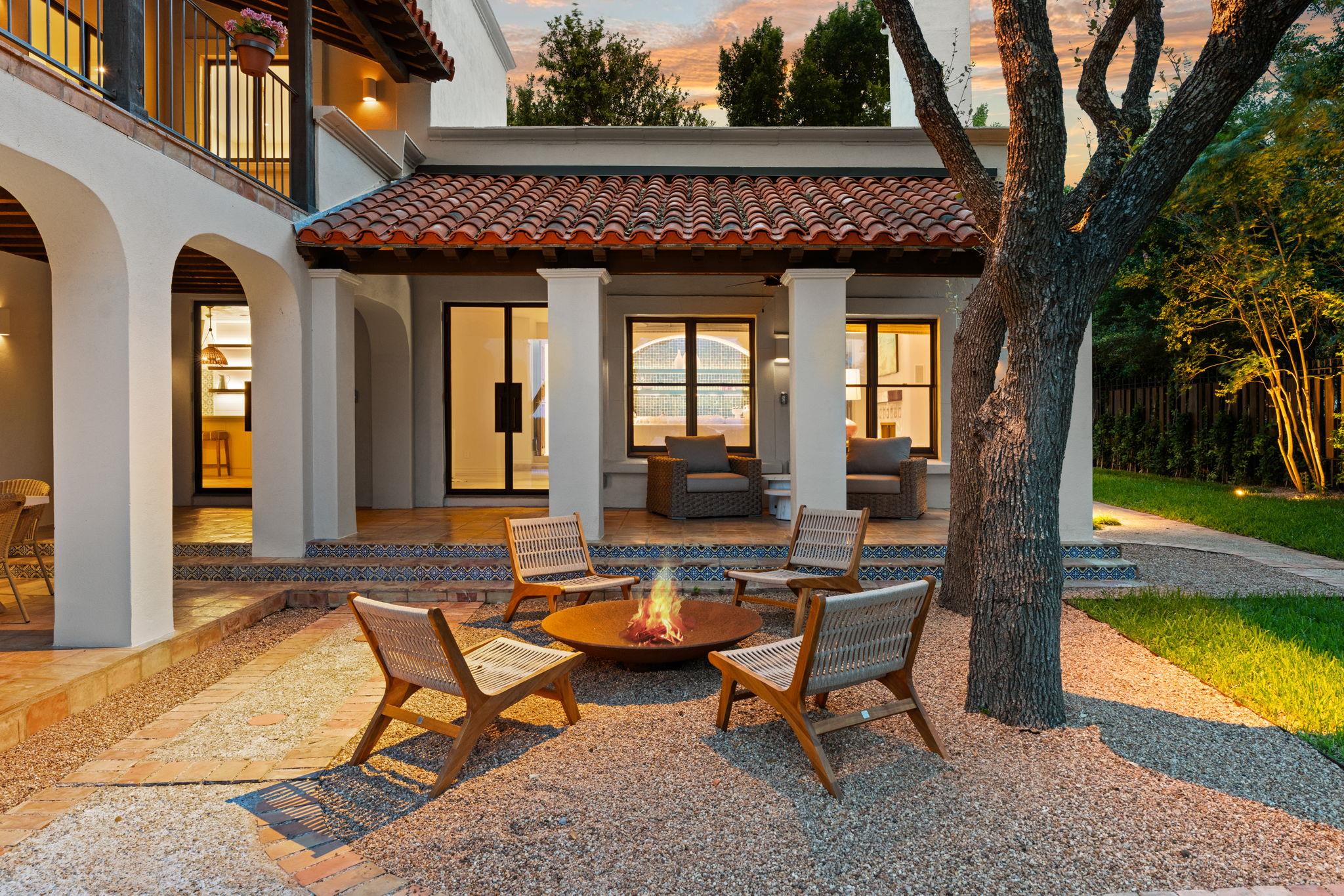 4622 Lake View DR