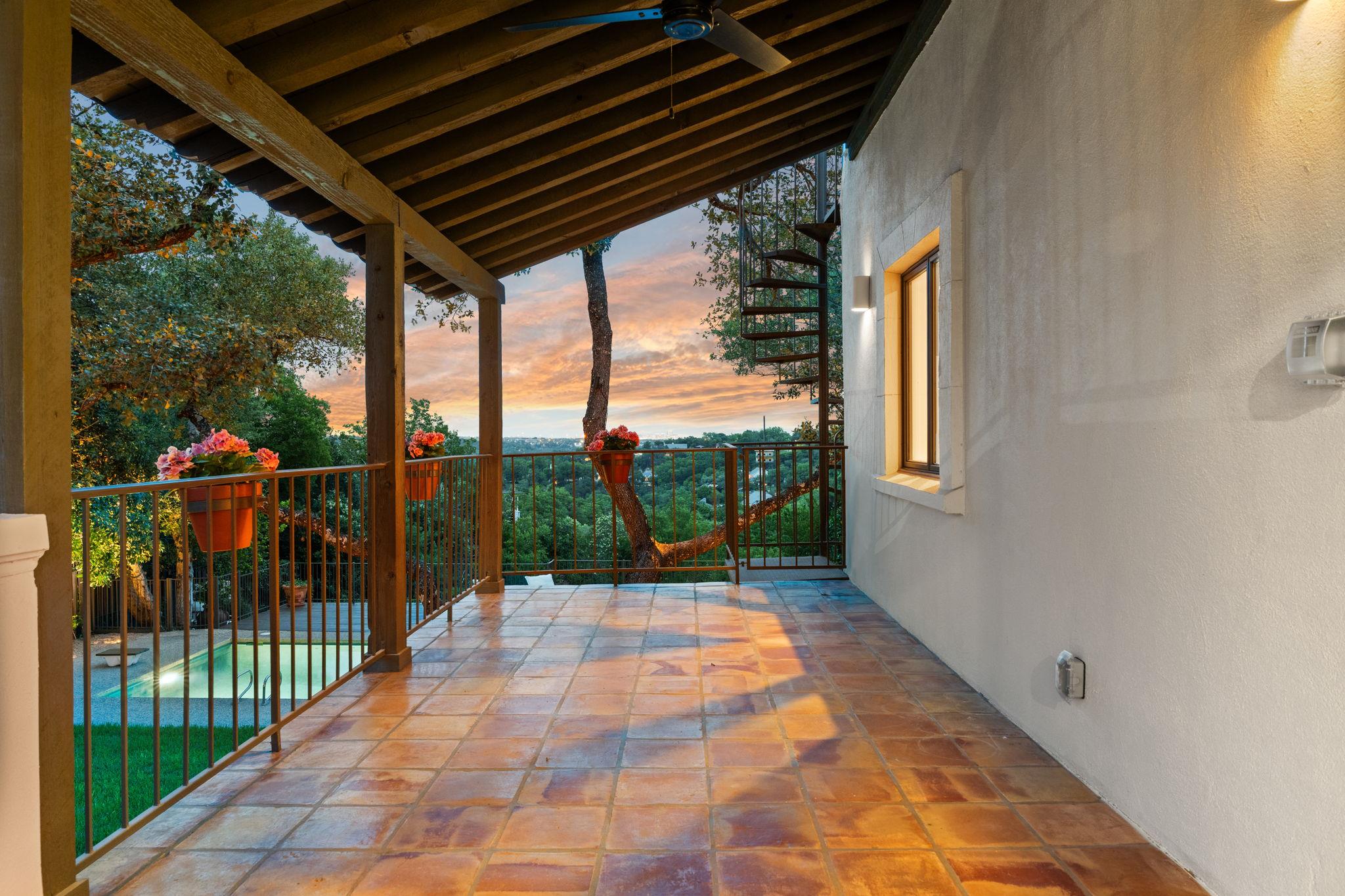 4622 Lake View DR