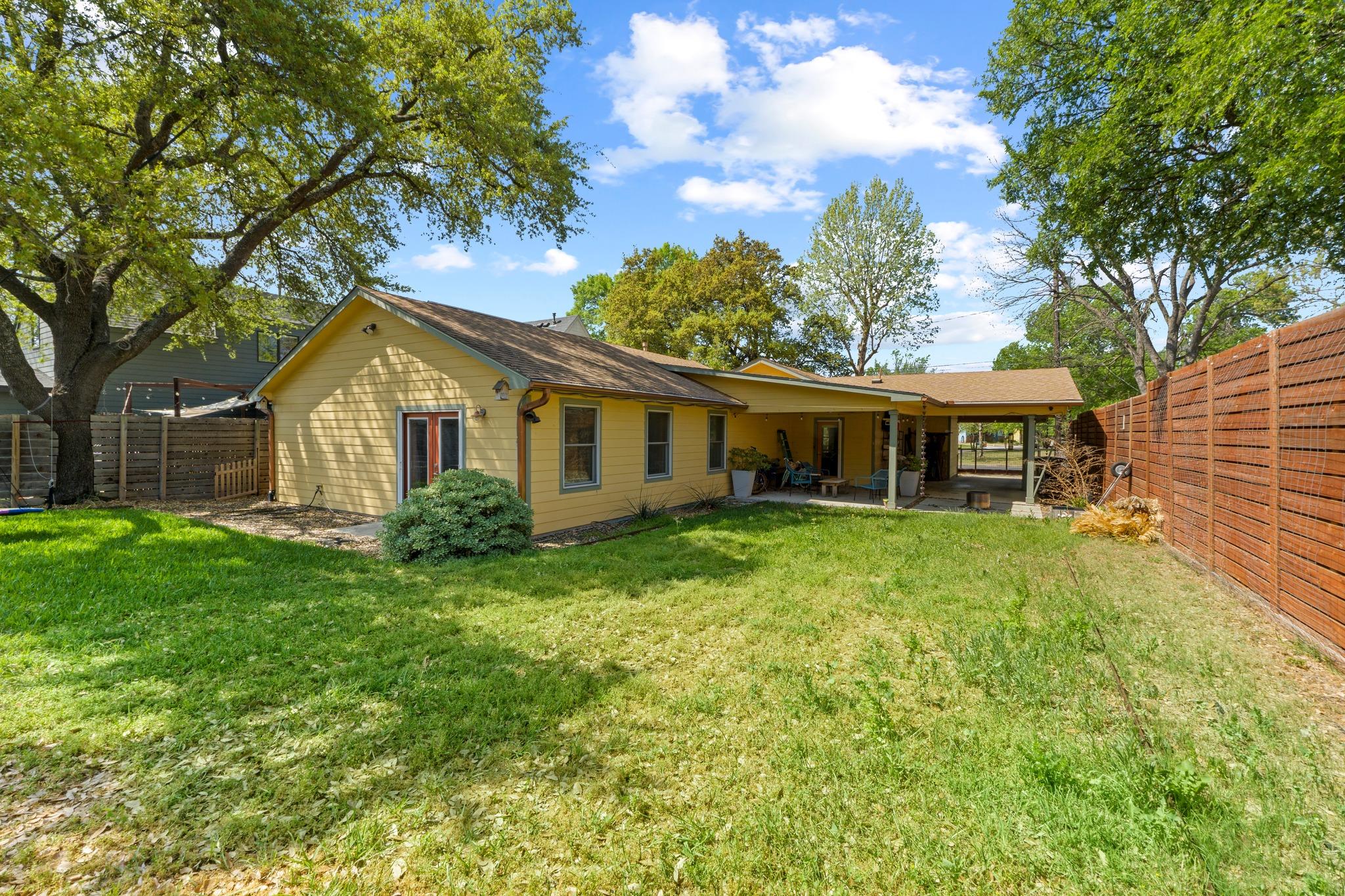 7501 Grover Ave