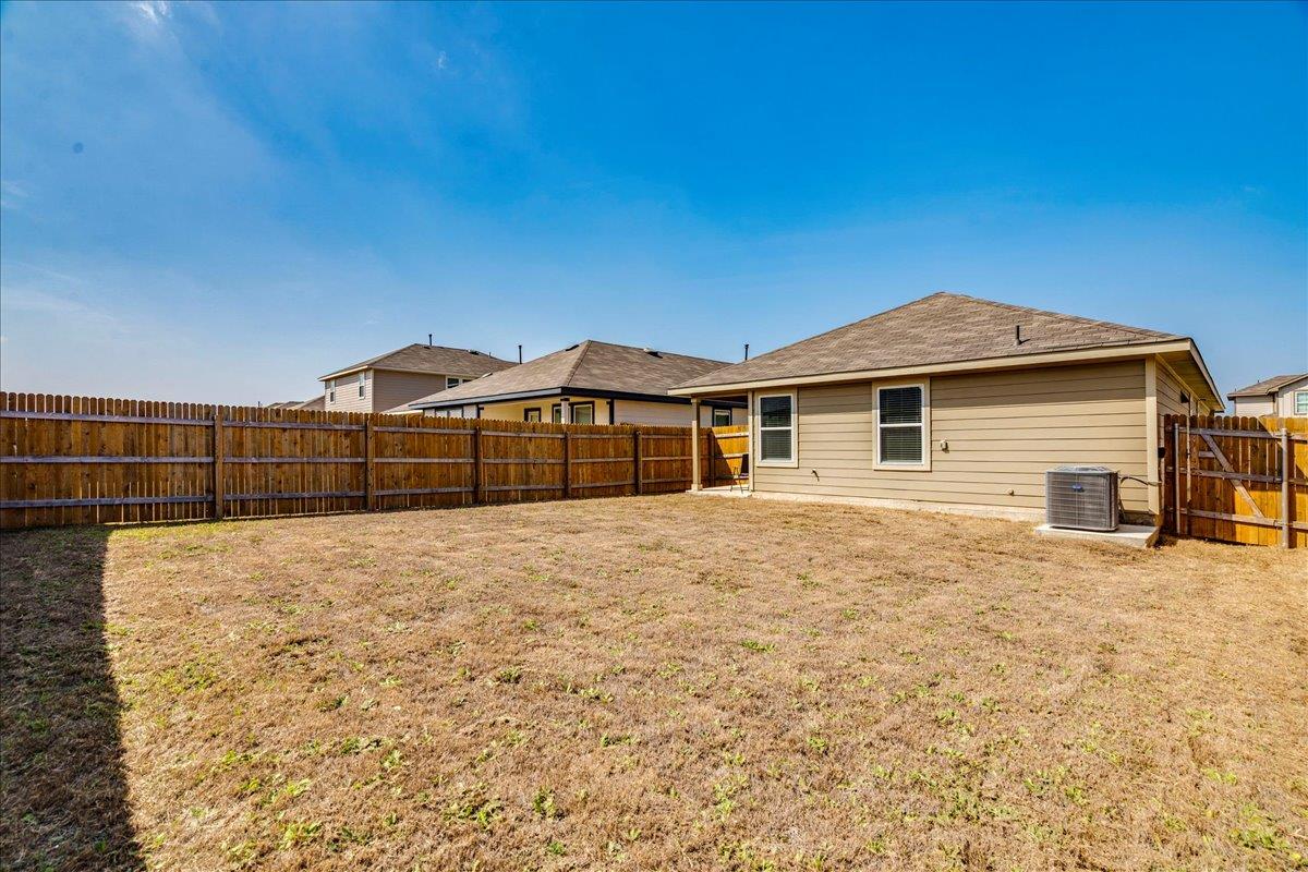 314 Lake Sweetwater LN