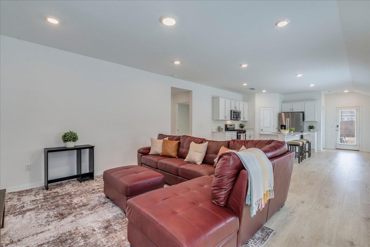 314 Lake Sweetwater LN