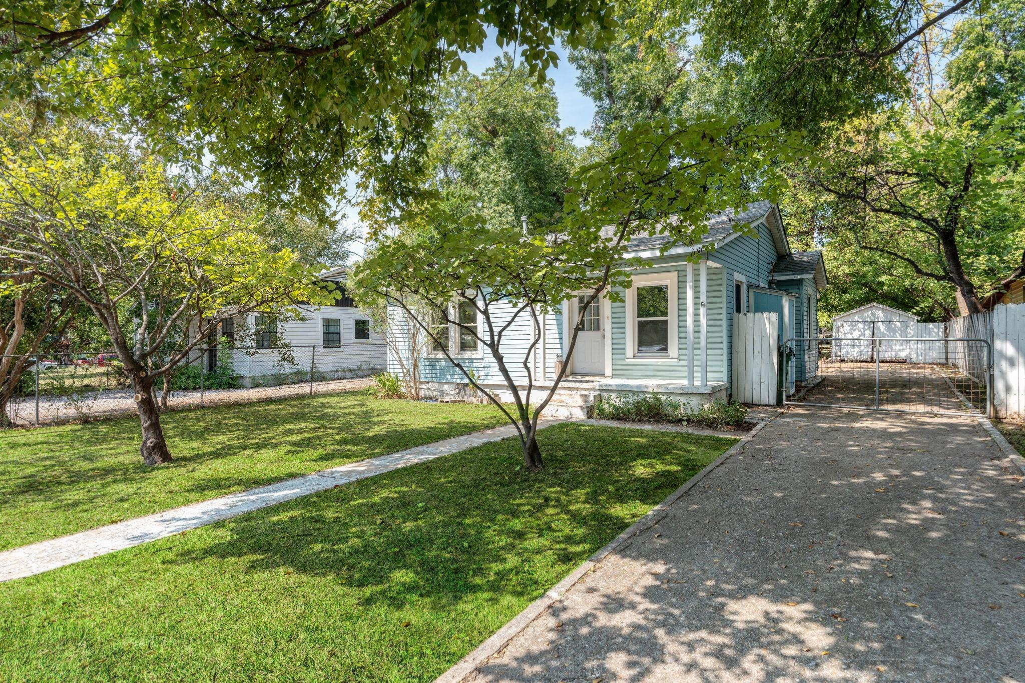 746 Springdale Road 02041403110000 RD