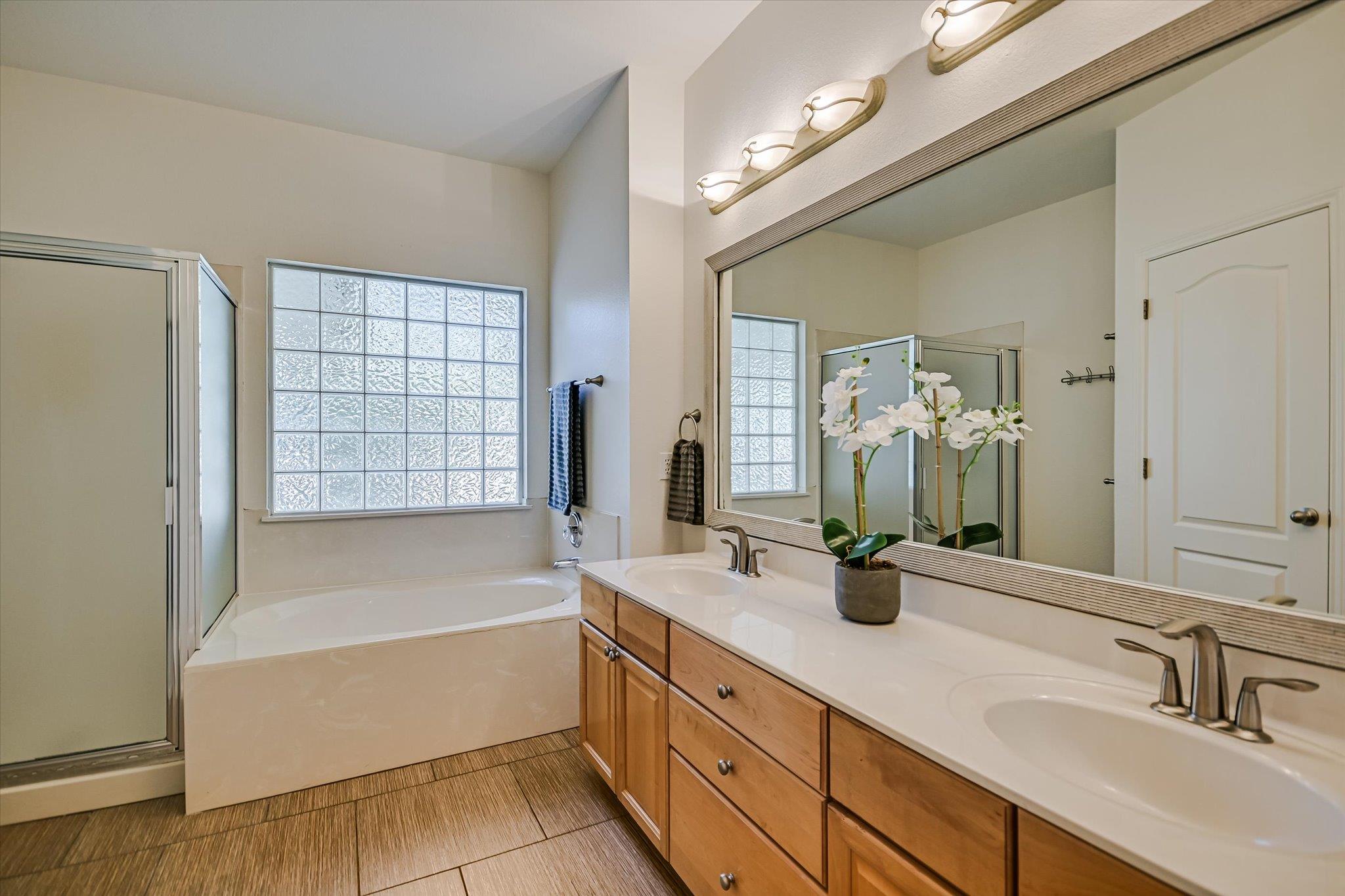 8909 Lanna Bluff LOOP