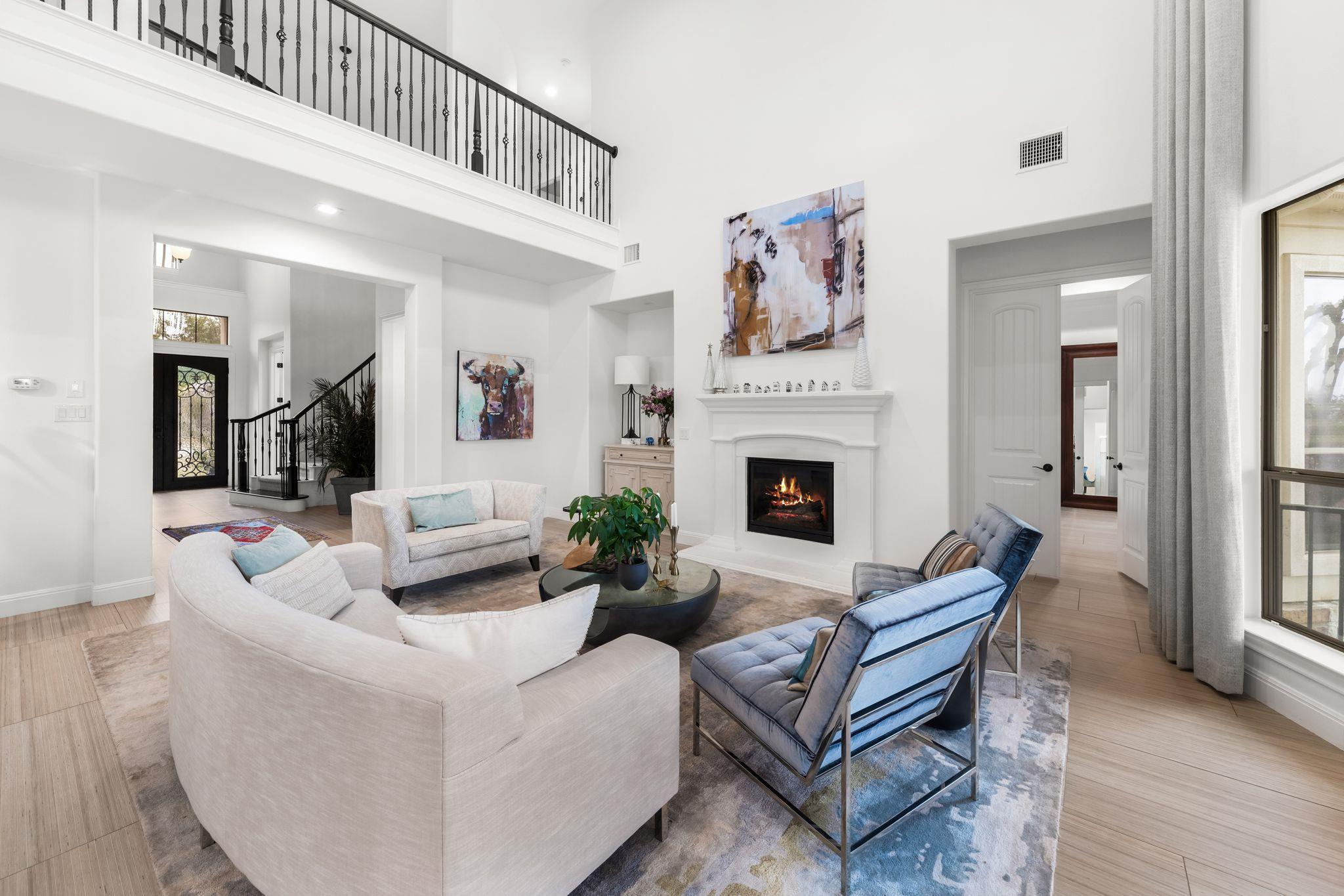 2024 University Club DR