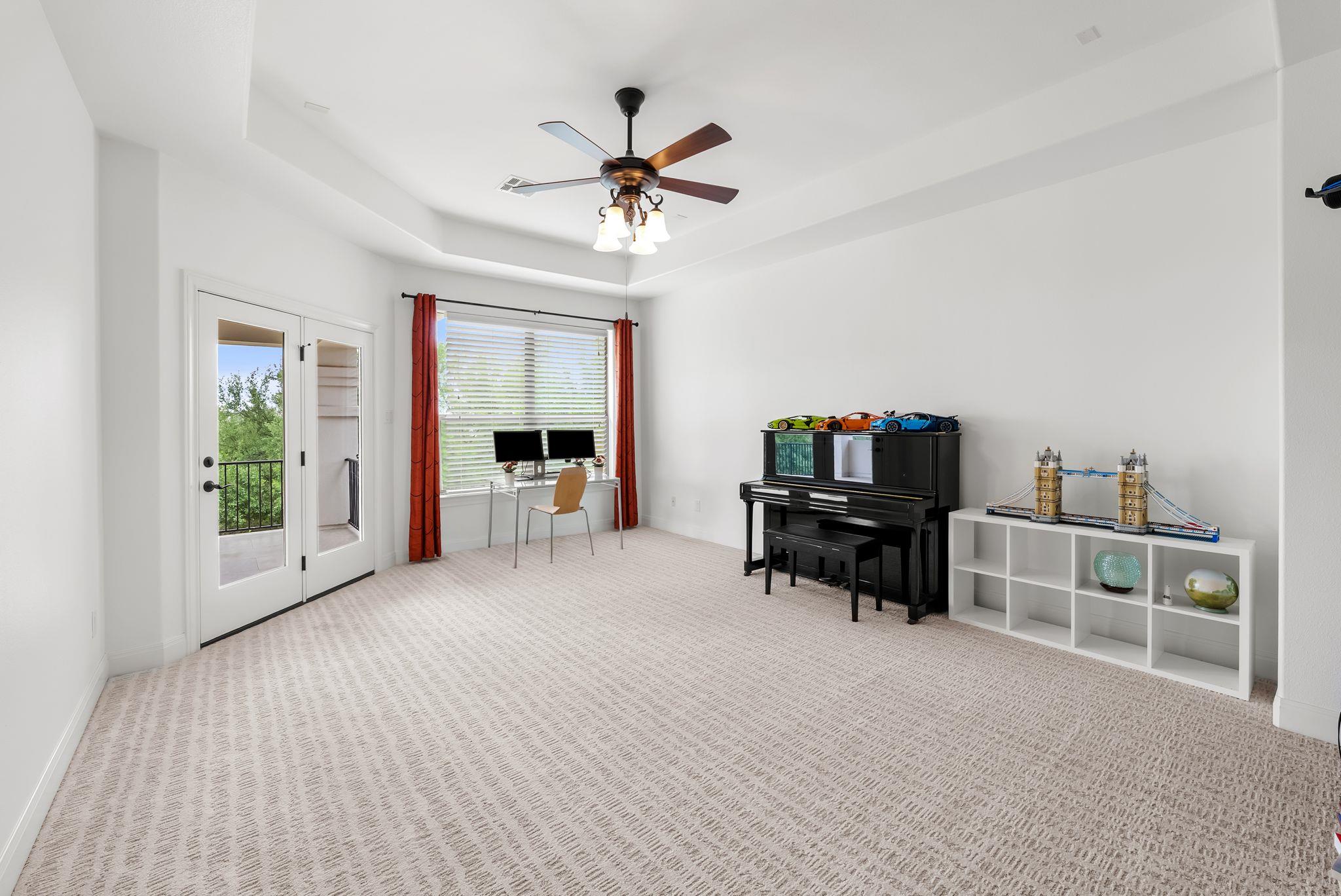 2024 University Club DR