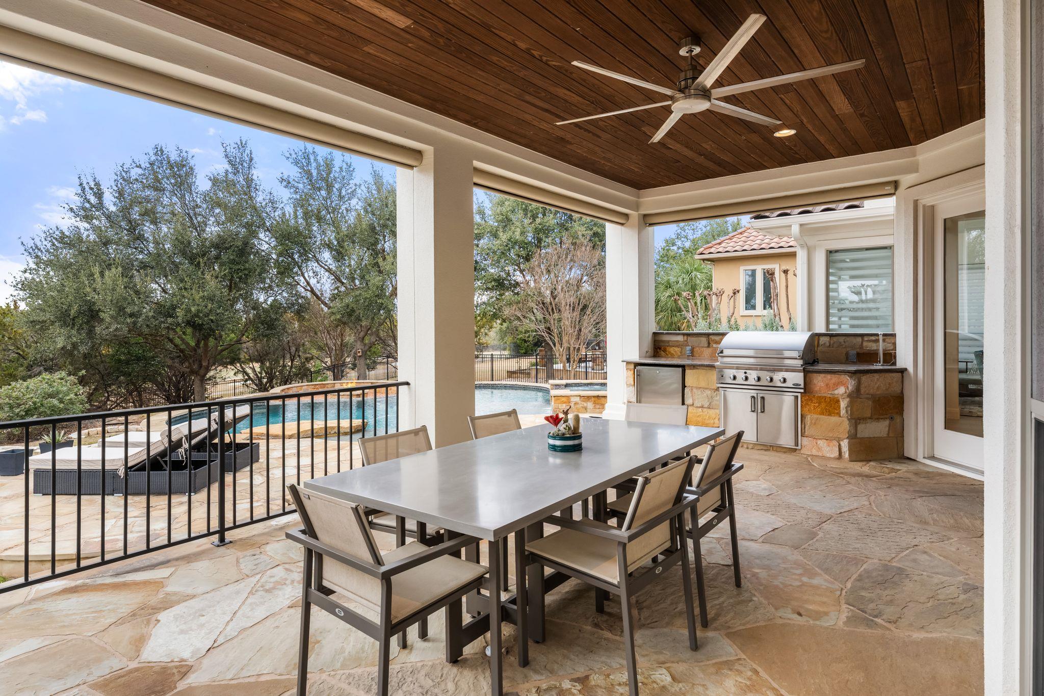 2024 University Club DR