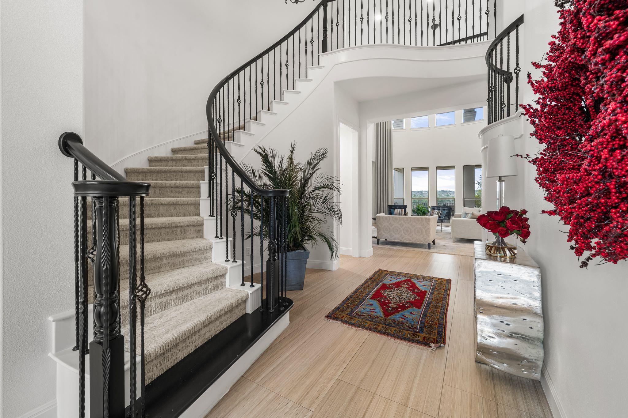 2024 University Club DR