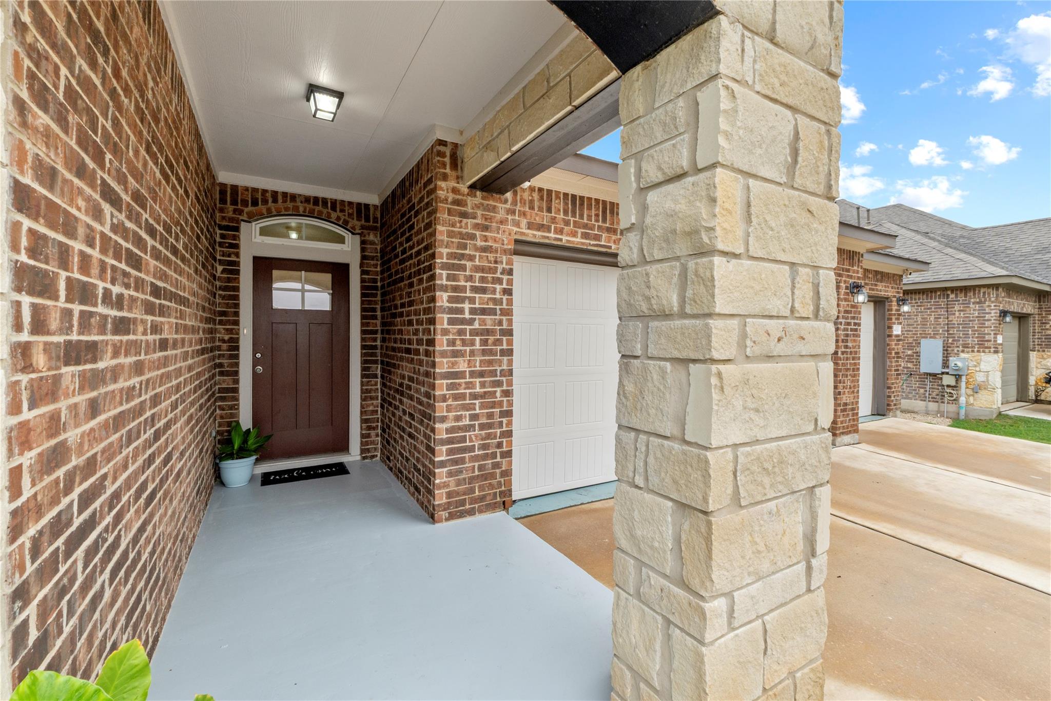 4313 Rockbrook Farms LN