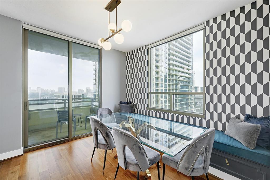 300 Bowie ST # 2301