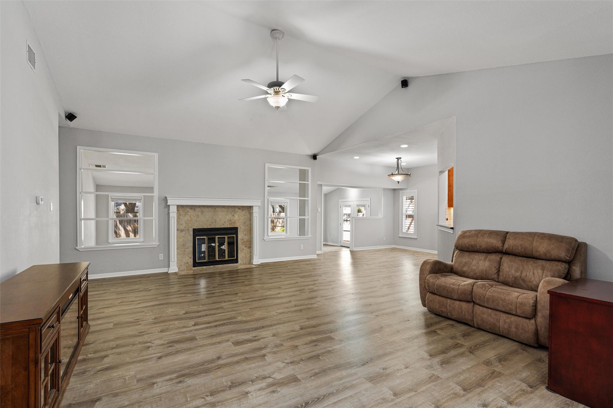 5802 Abilene TRL