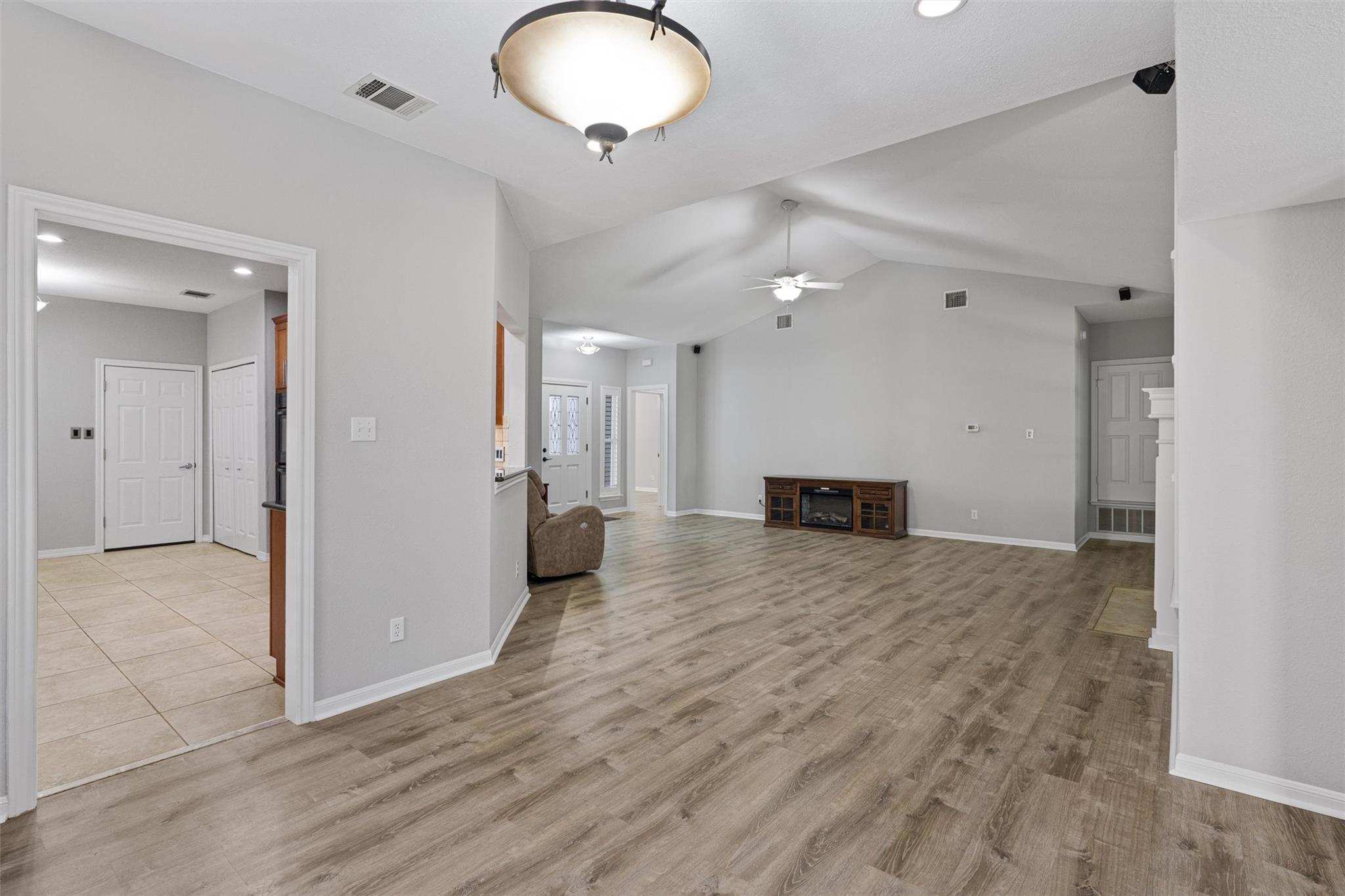5802 Abilene TRL