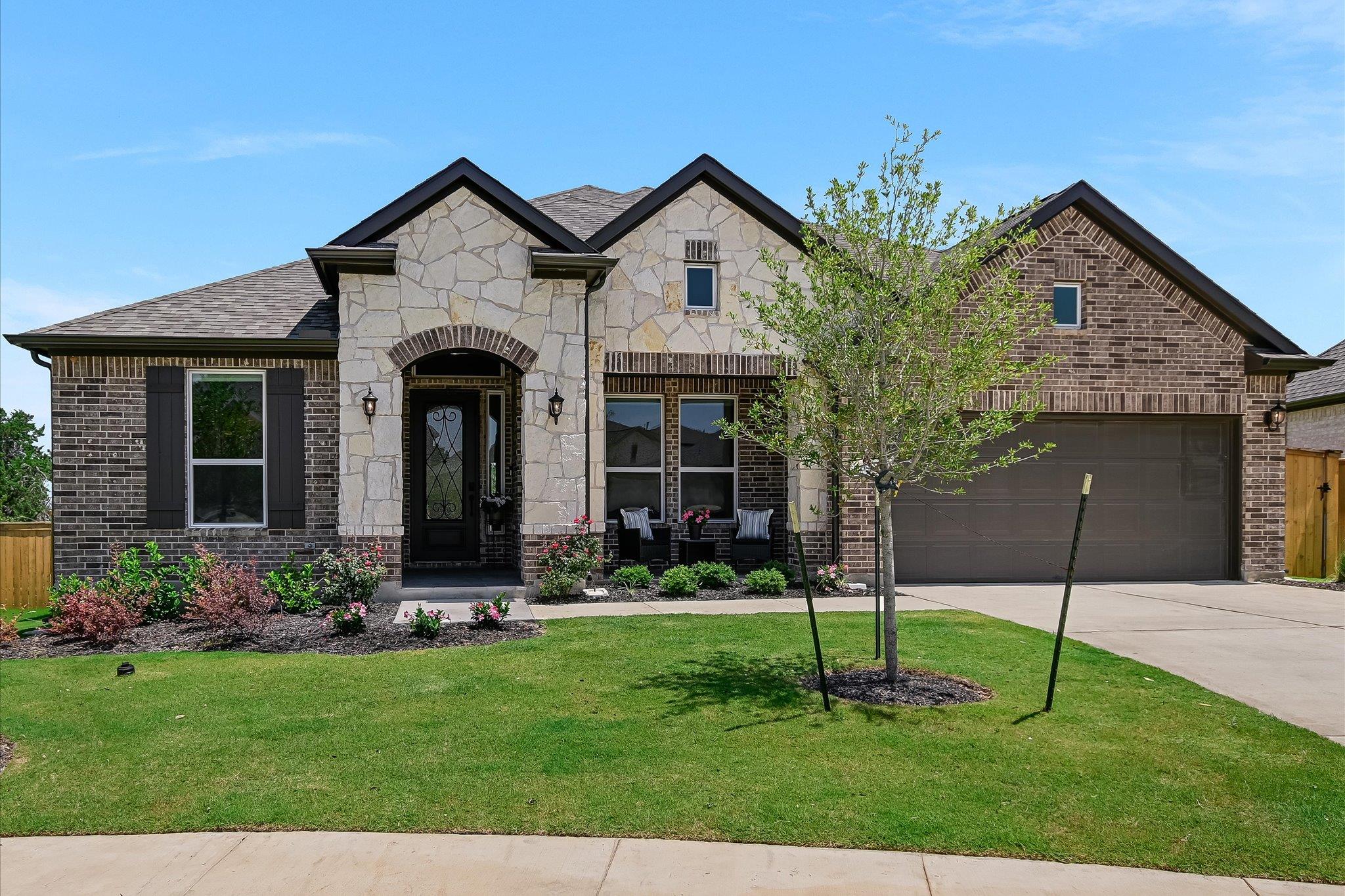 108 Trans Pecos CT