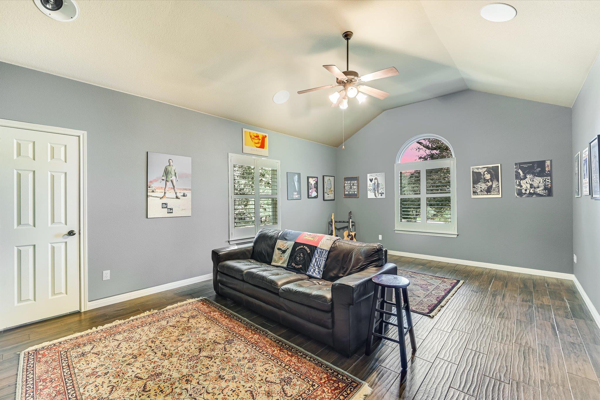 786 Ranchers Club LN, Driftwood
