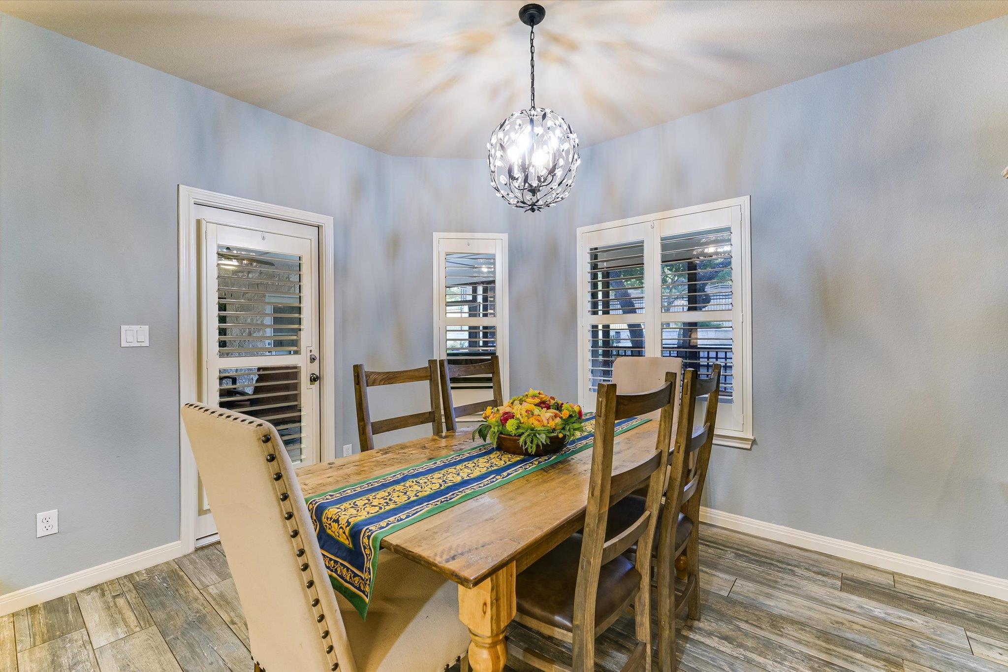 786 Ranchers Club LN, Driftwood