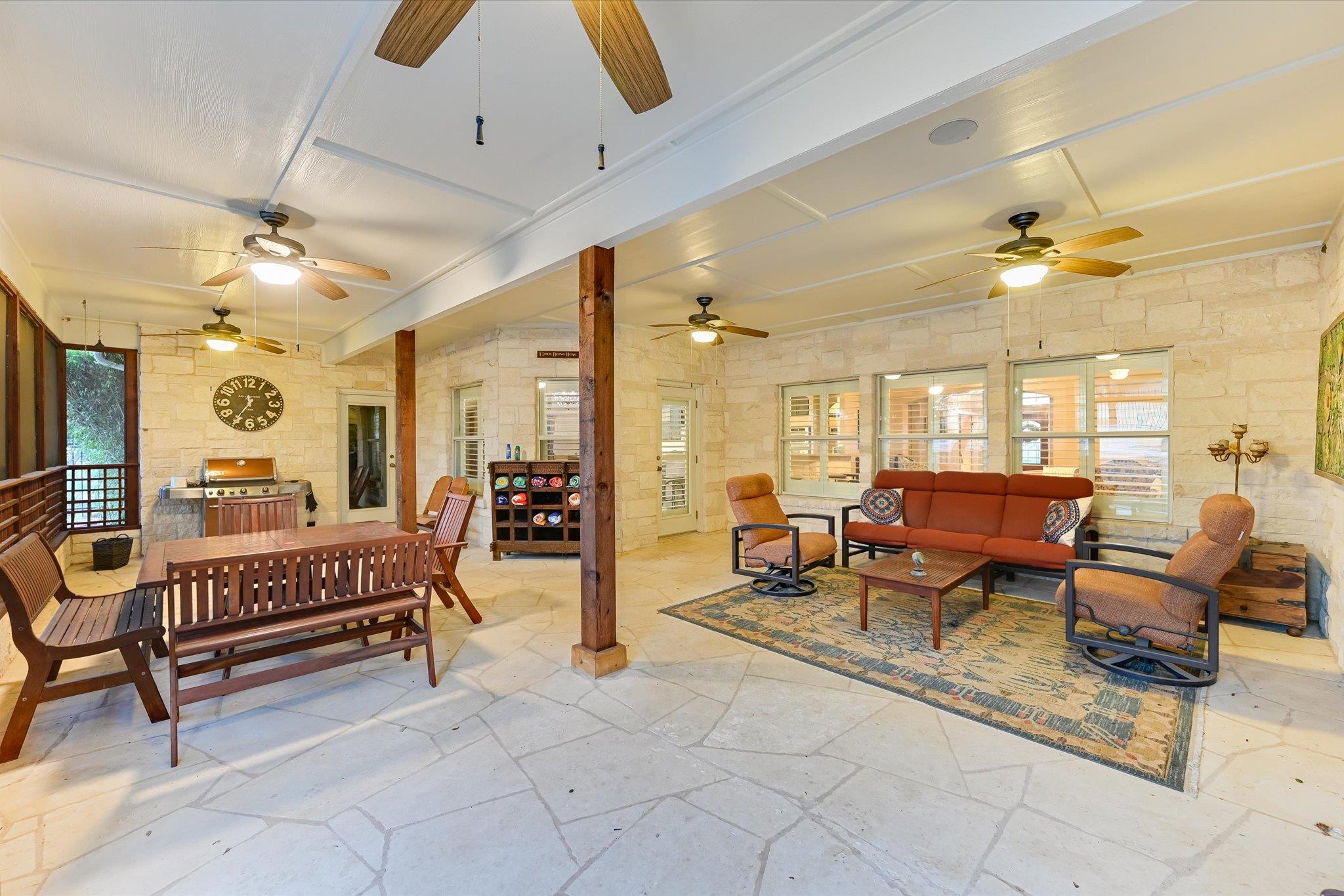 786 Ranchers Club LN, Driftwood
