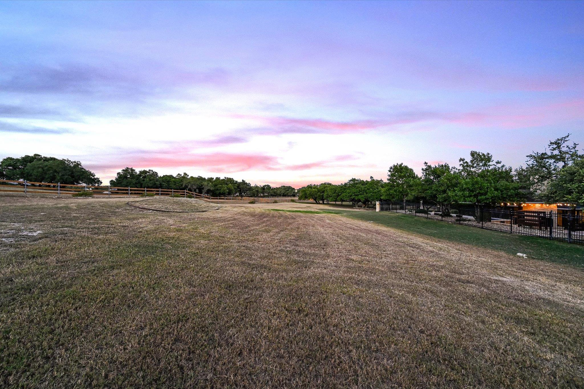 786 Ranchers Club LN, Driftwood