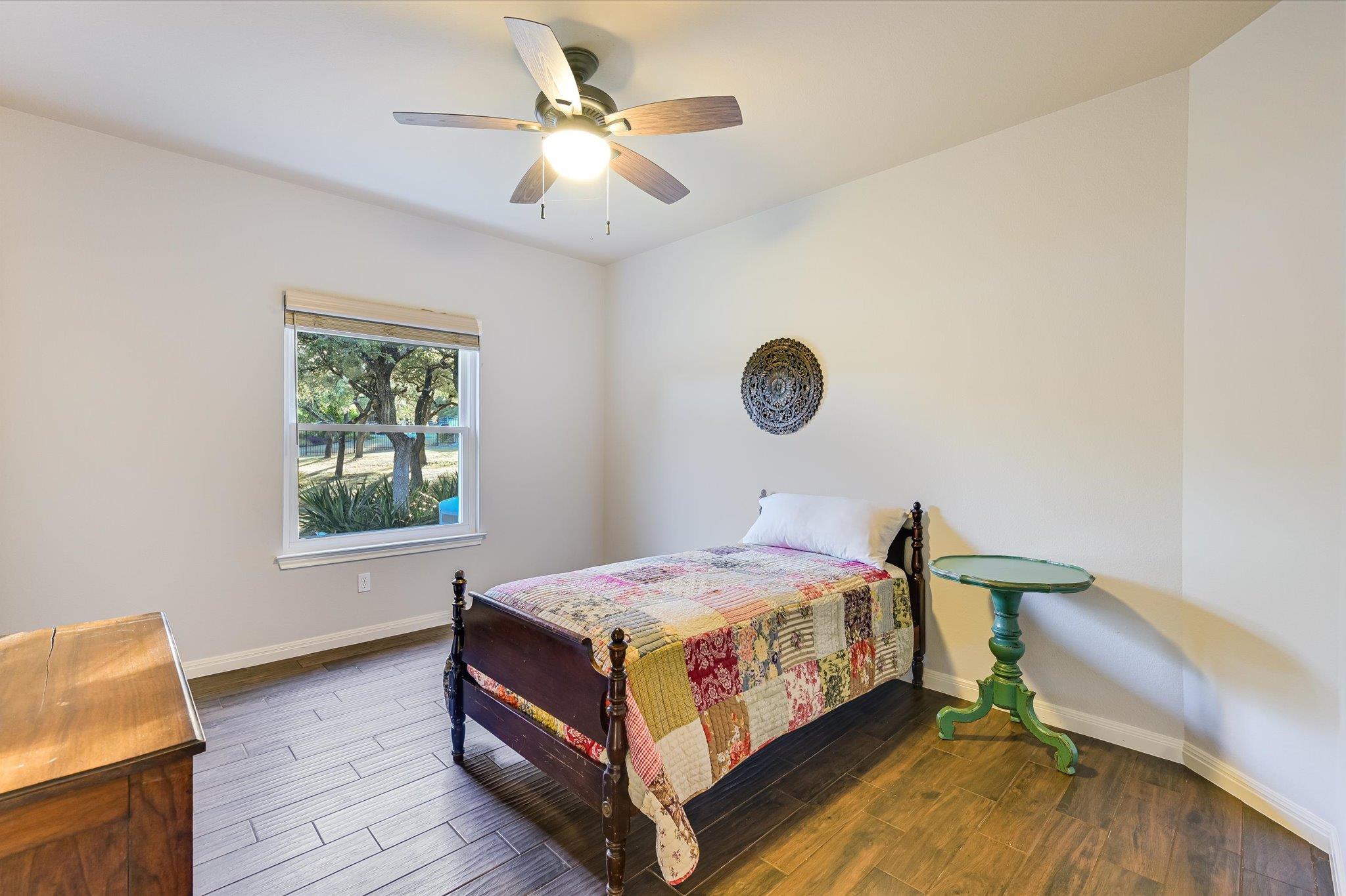 786 Ranchers Club LN, Driftwood