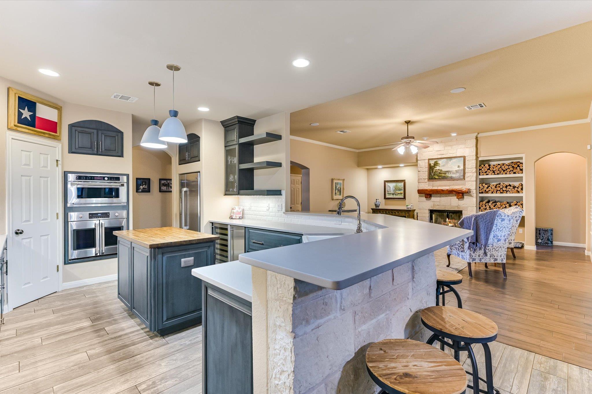 786 Ranchers Club LN, Driftwood