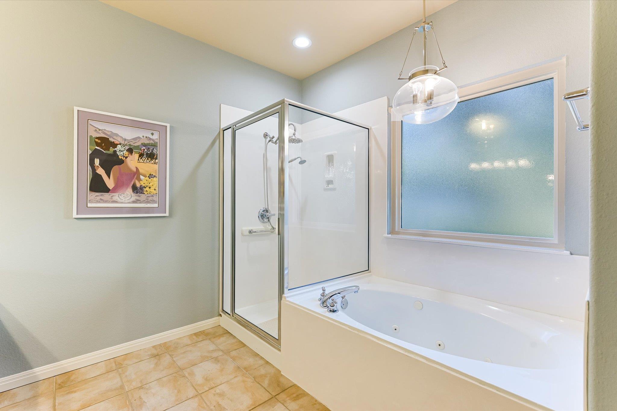 786 Ranchers Club LN, Driftwood
