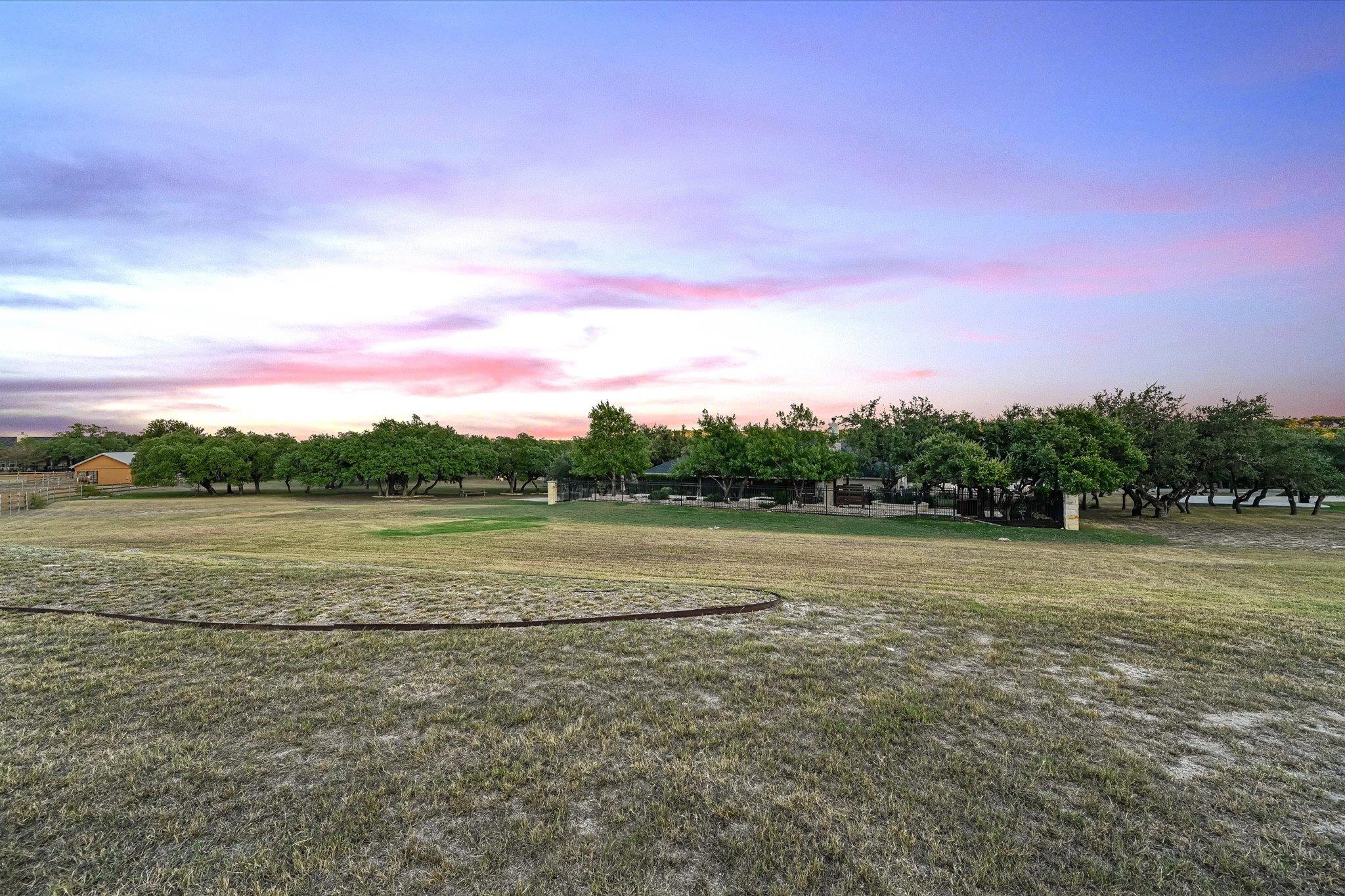 786 Ranchers Club LN, Driftwood