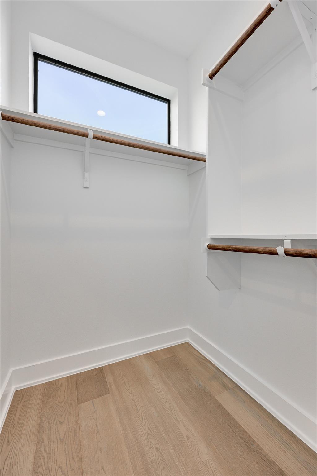 1208 Walnut Ave # 2