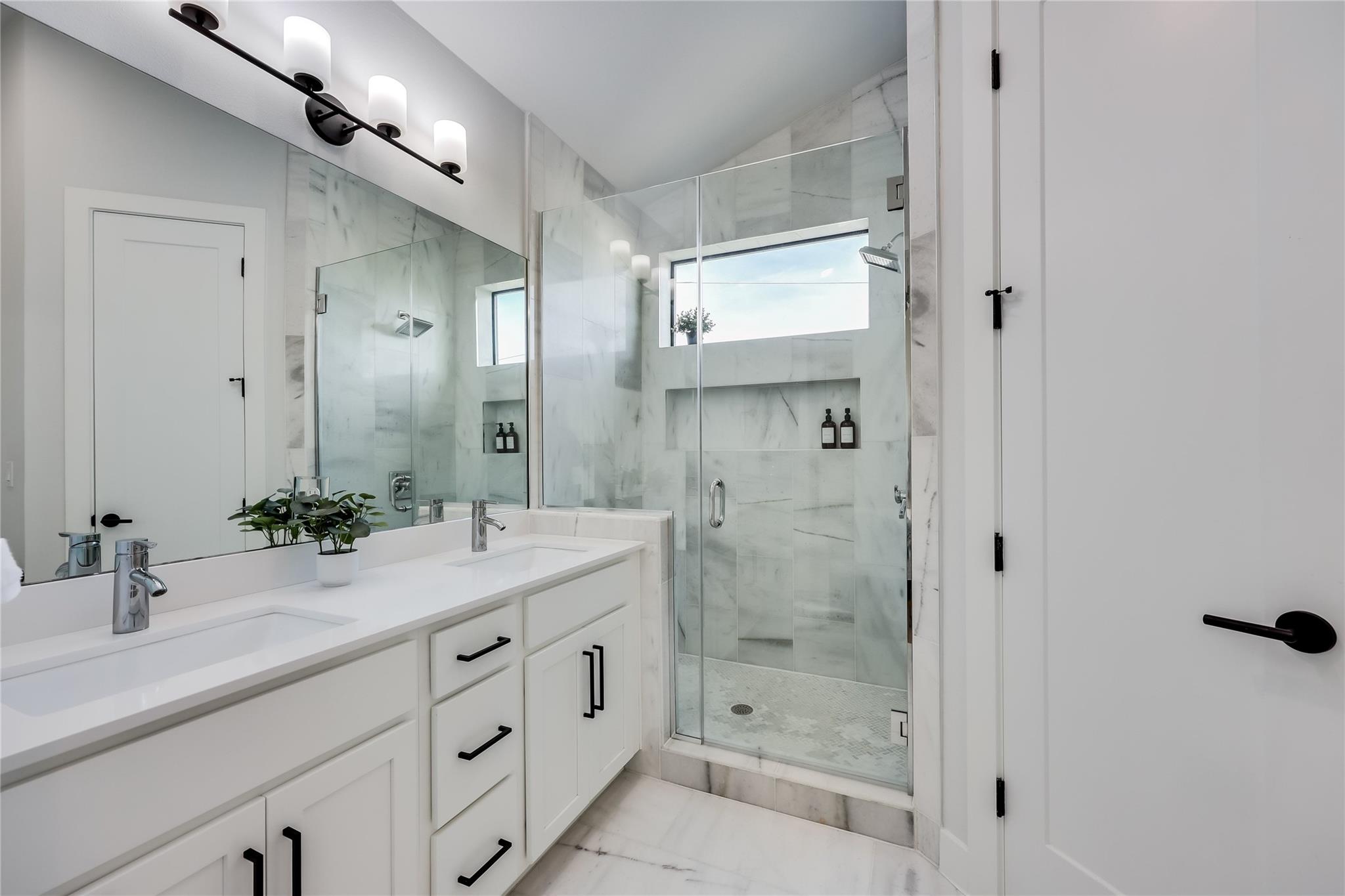 1208 Walnut Ave # 2