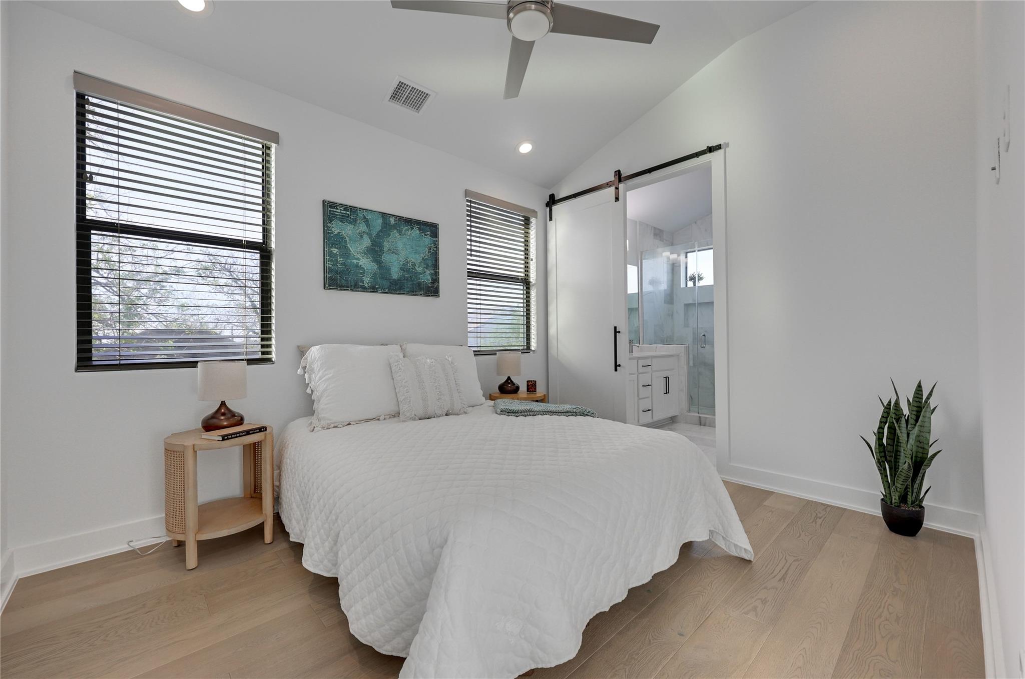 1208 Walnut Ave # 2