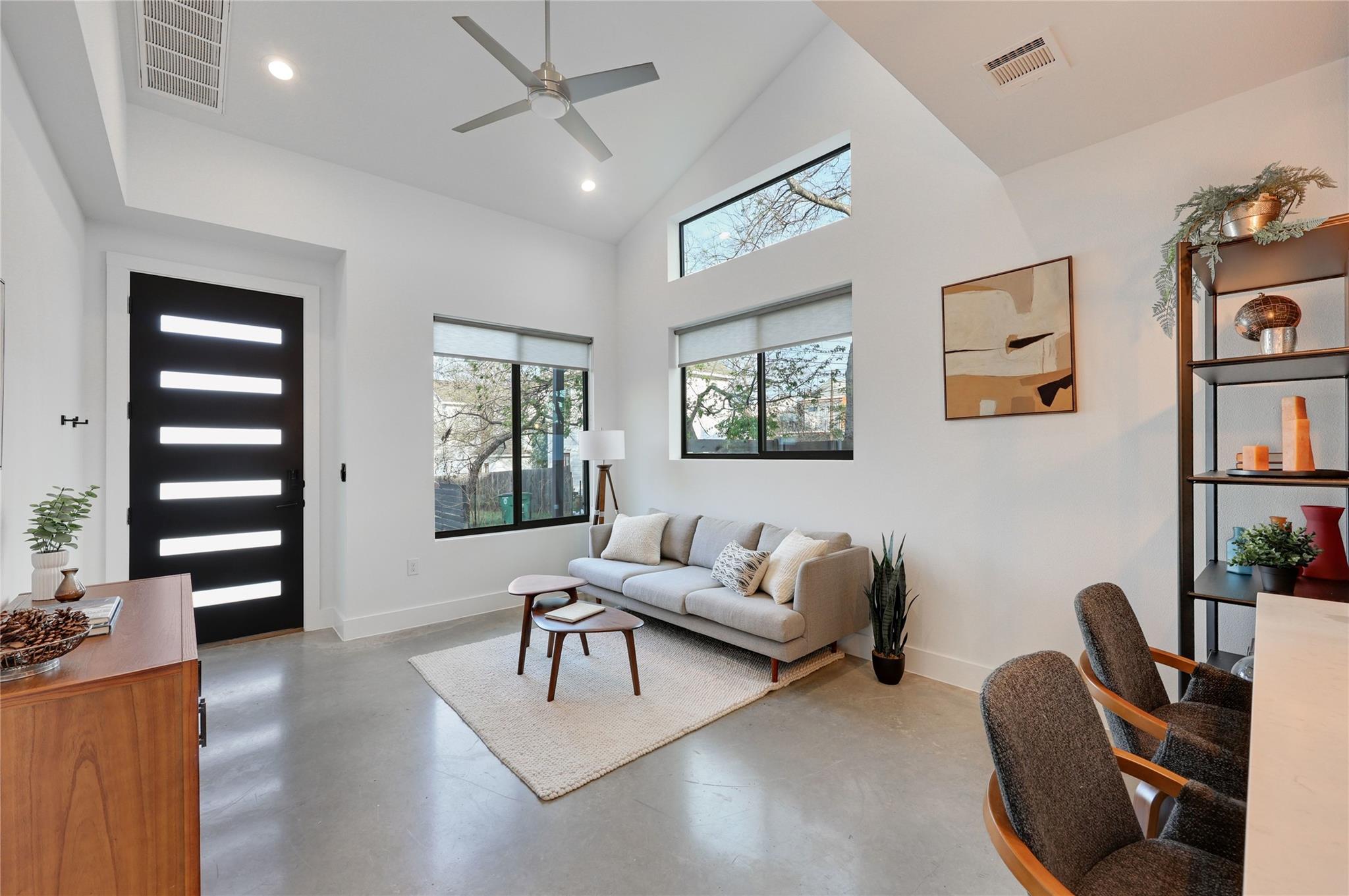 1208 Walnut Ave # 2