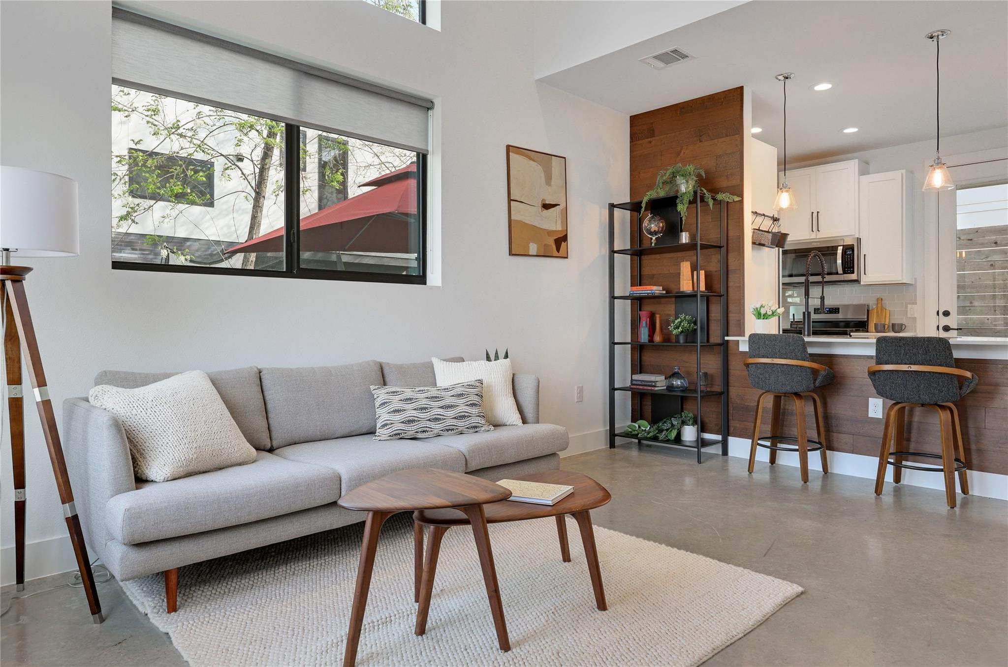 1208 Walnut Ave # 2