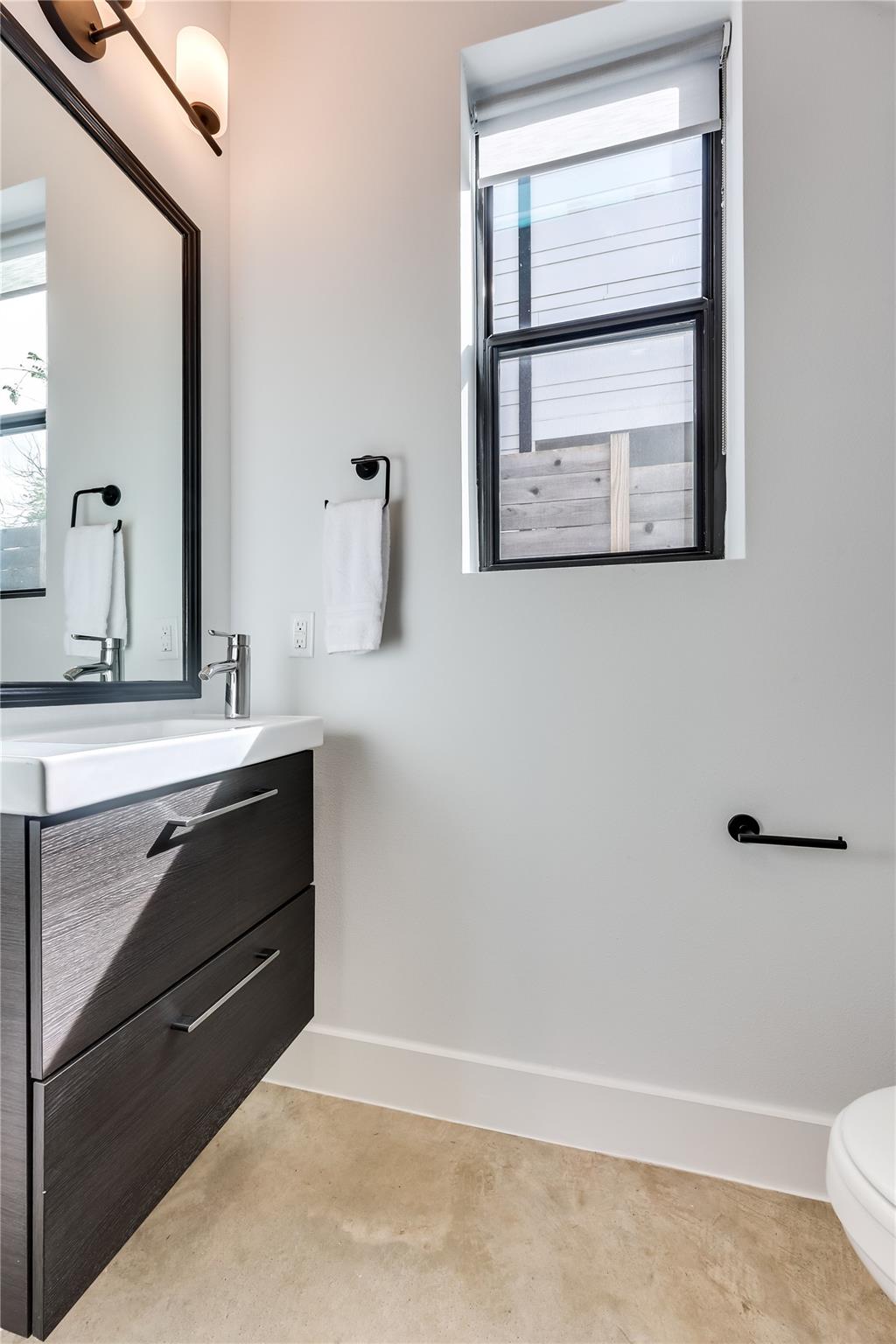 1208 Walnut Ave # 2
