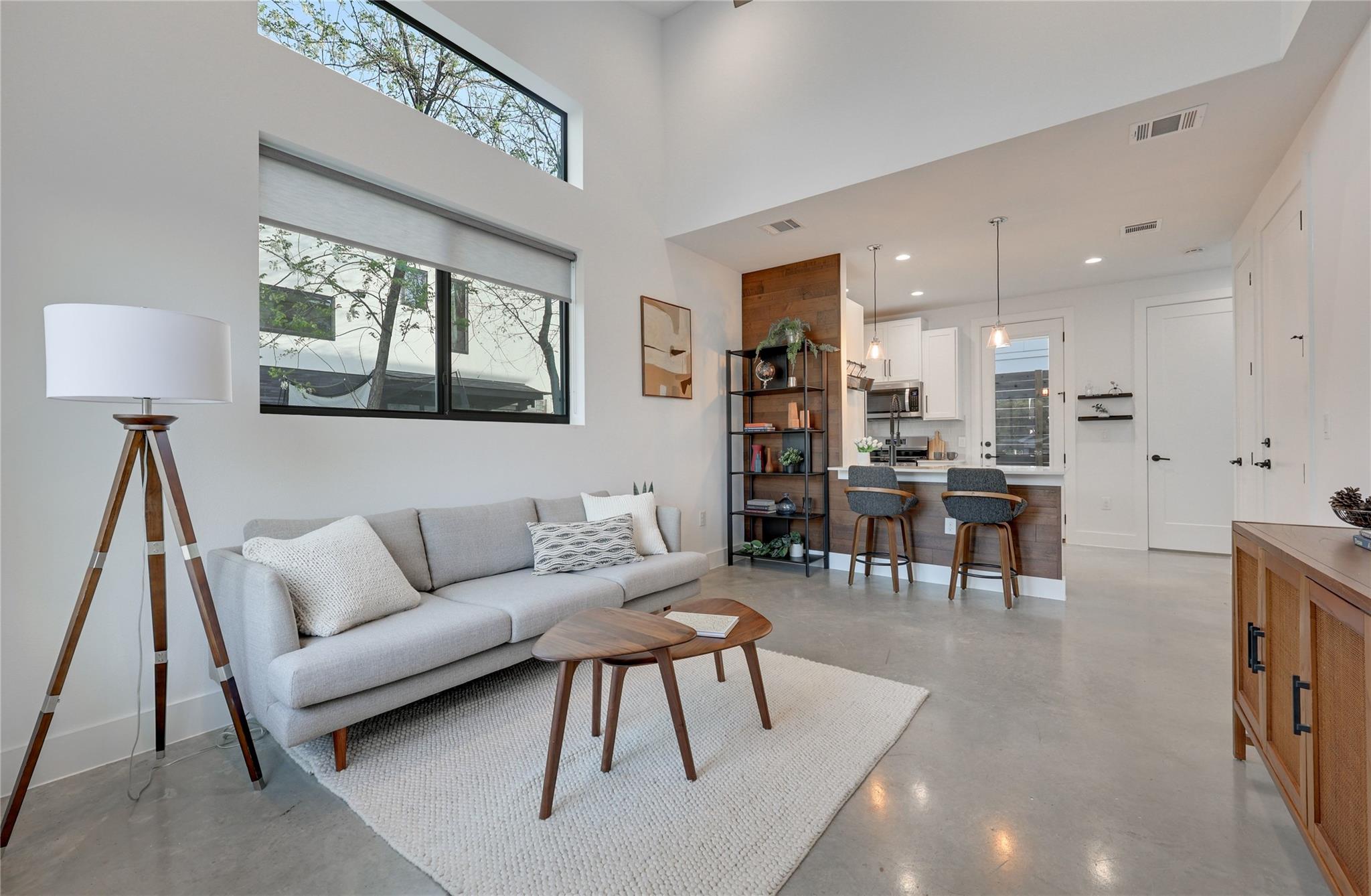 1208 Walnut Ave # 2
