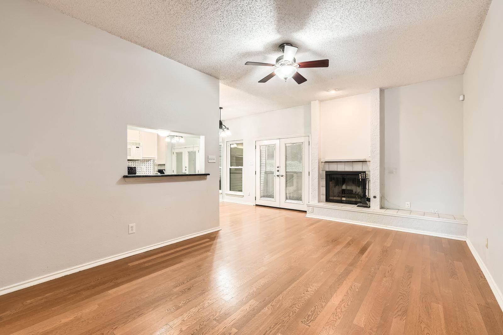 9100 Mountain Ridge DR # 106