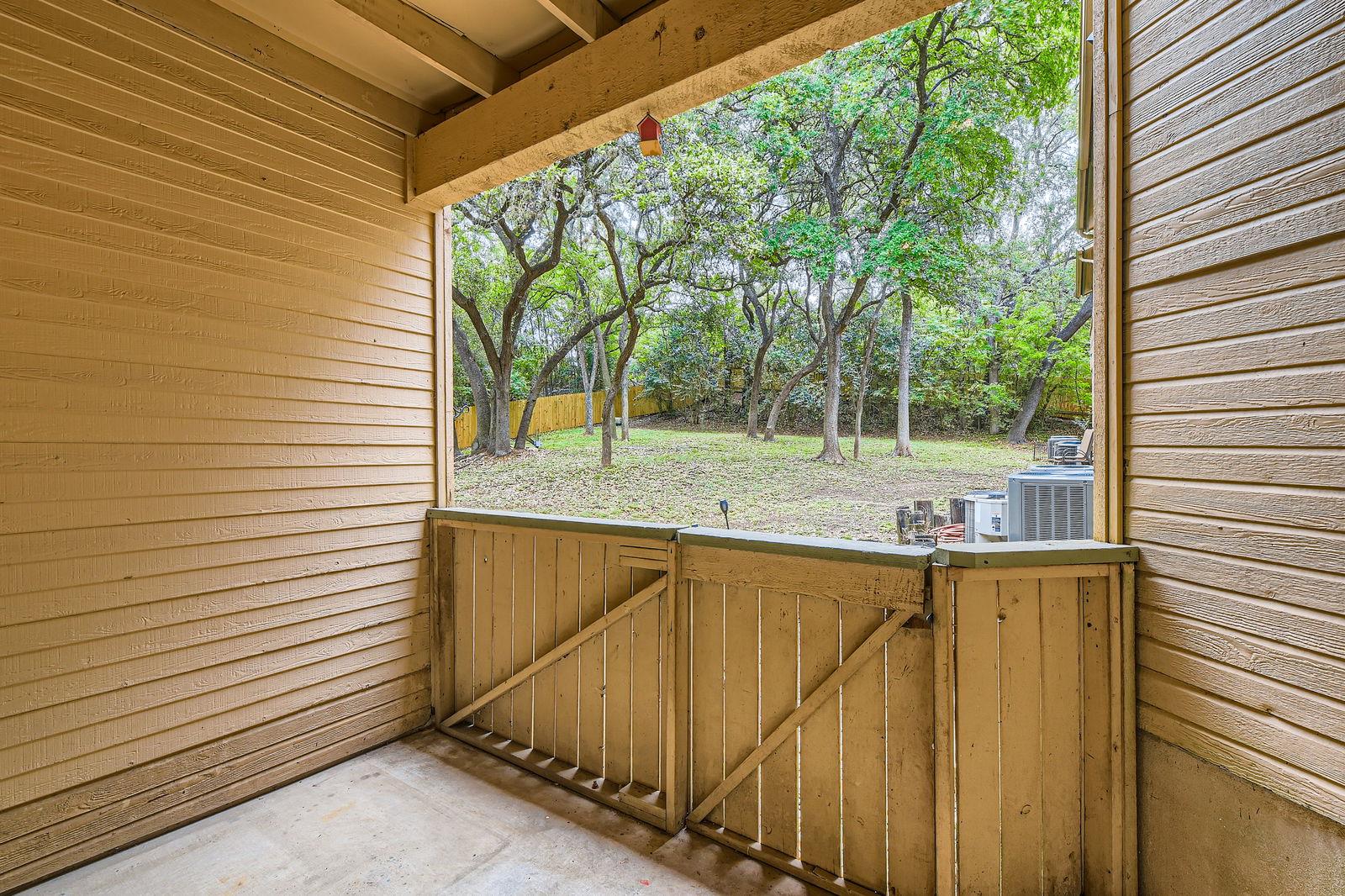 9100 Mountain Ridge DR # 106