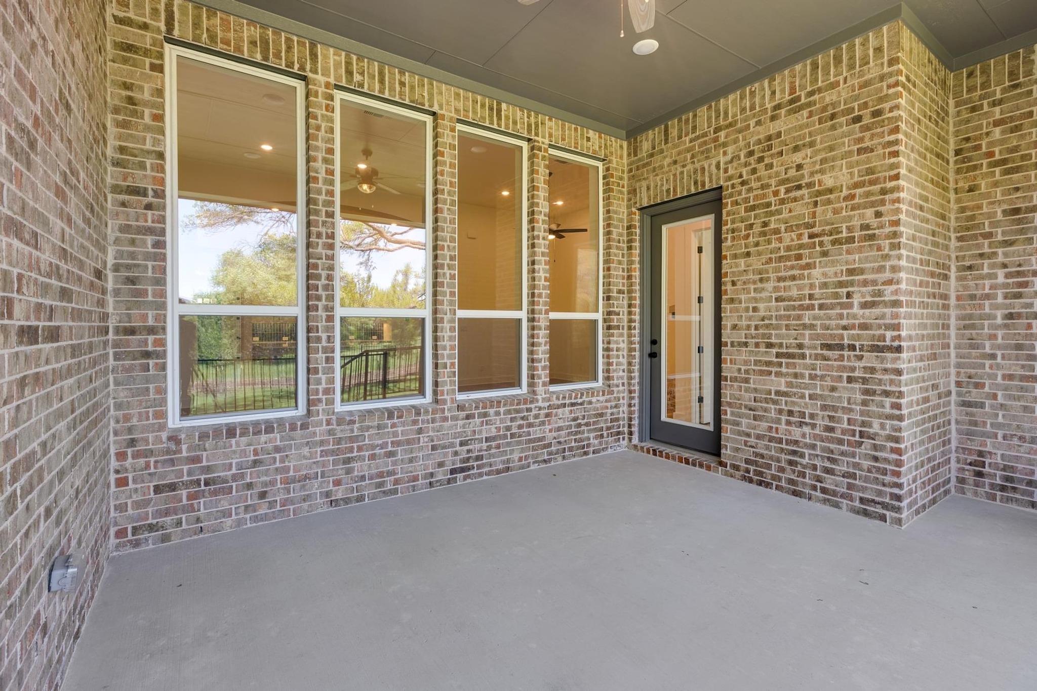 394 Leaning Rock Ridge RDG