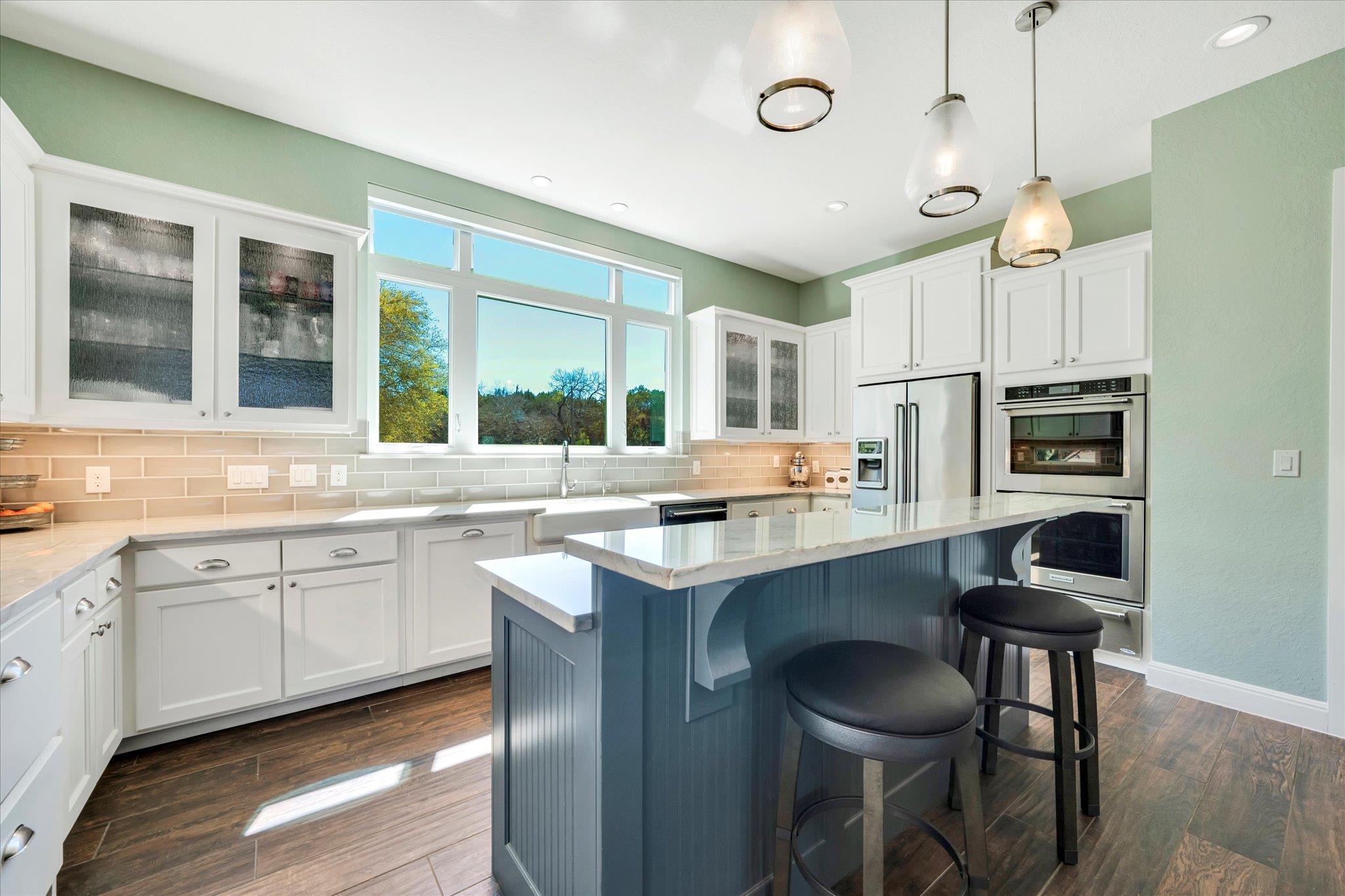 204 W BLANCO BEND DR