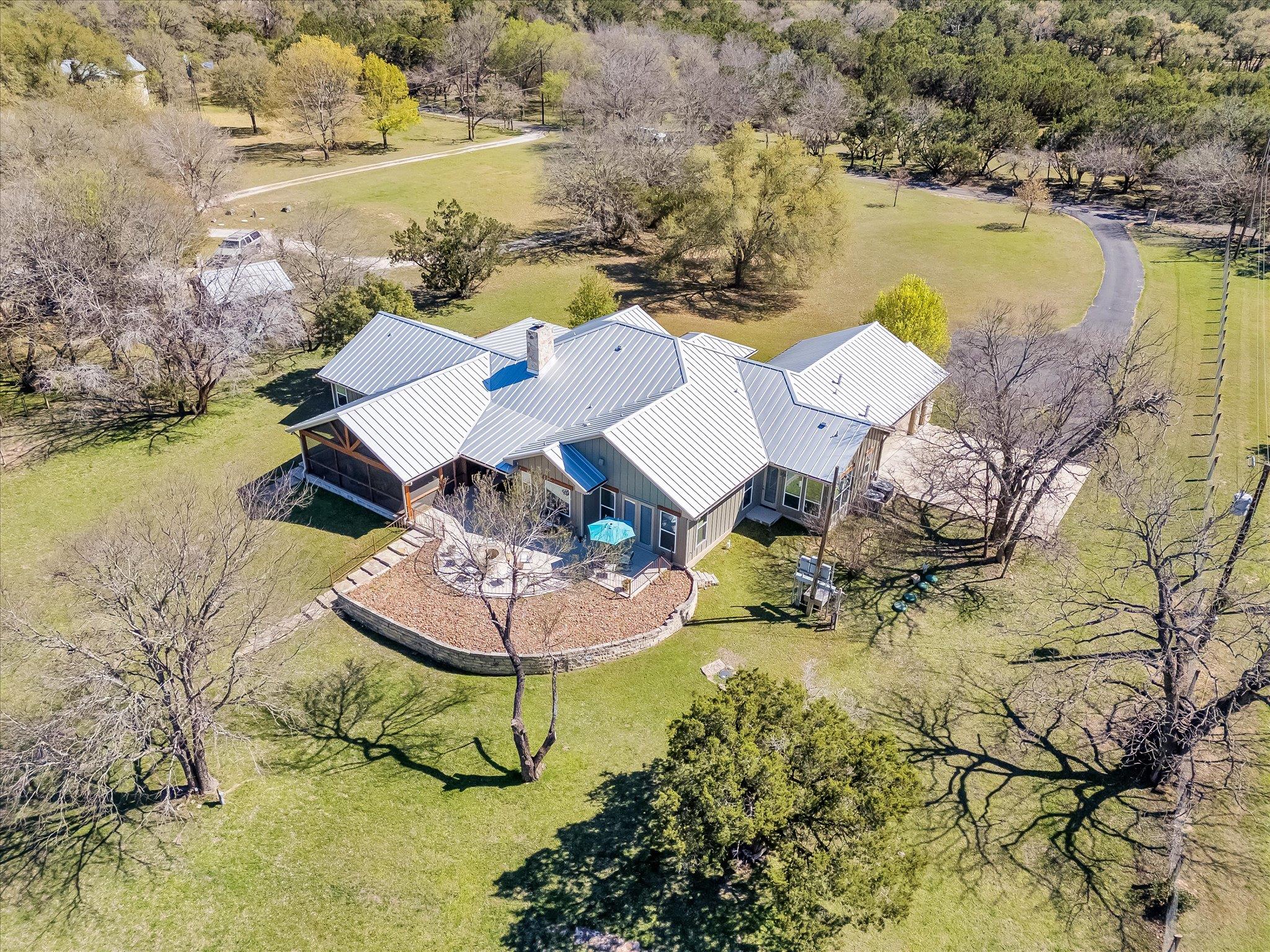 204 W BLANCO BEND DR