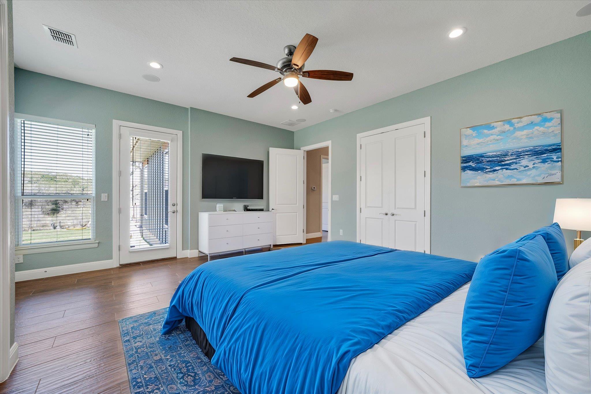 204 W BLANCO BEND DR