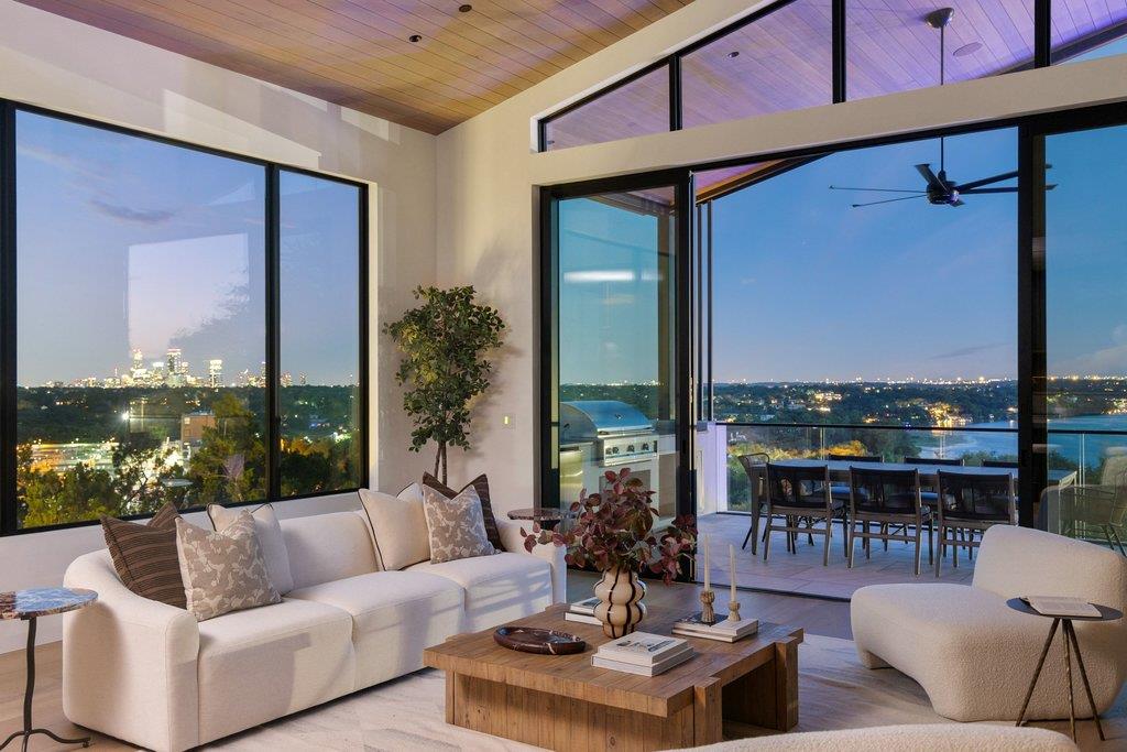 3501 Mount Bonnell RD