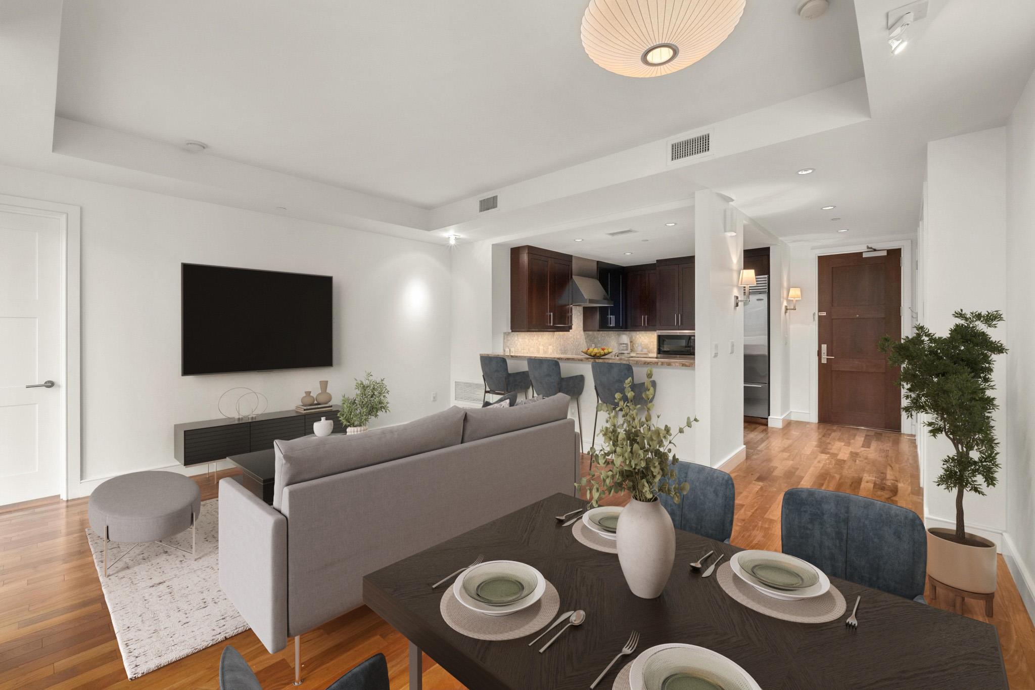 98 San Jacinto BLVD # 904