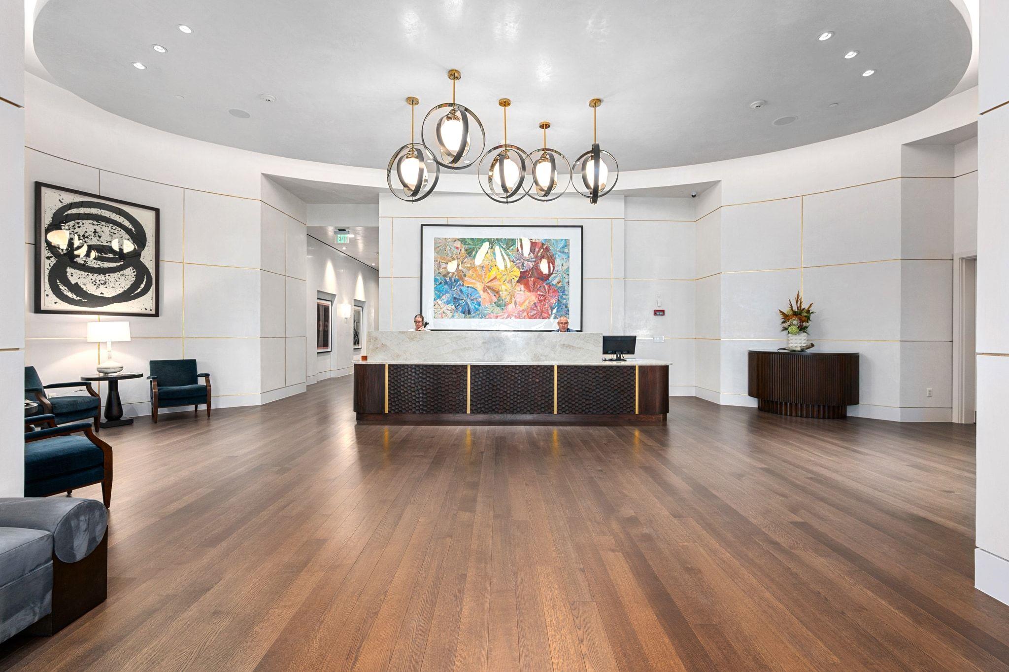 98 San Jacinto BLVD # 904