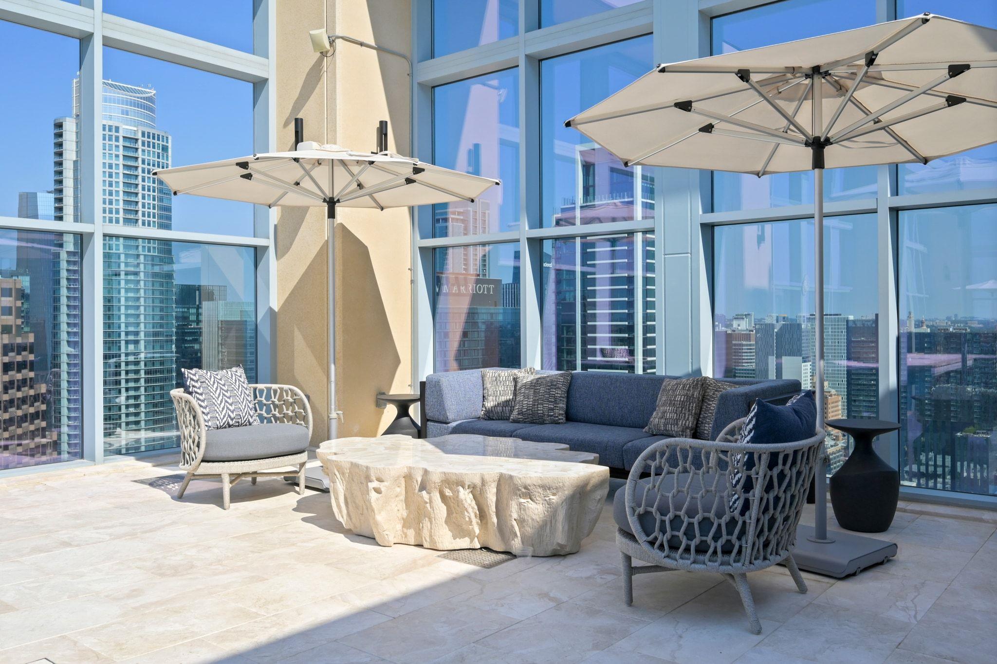 98 San Jacinto BLVD # 904