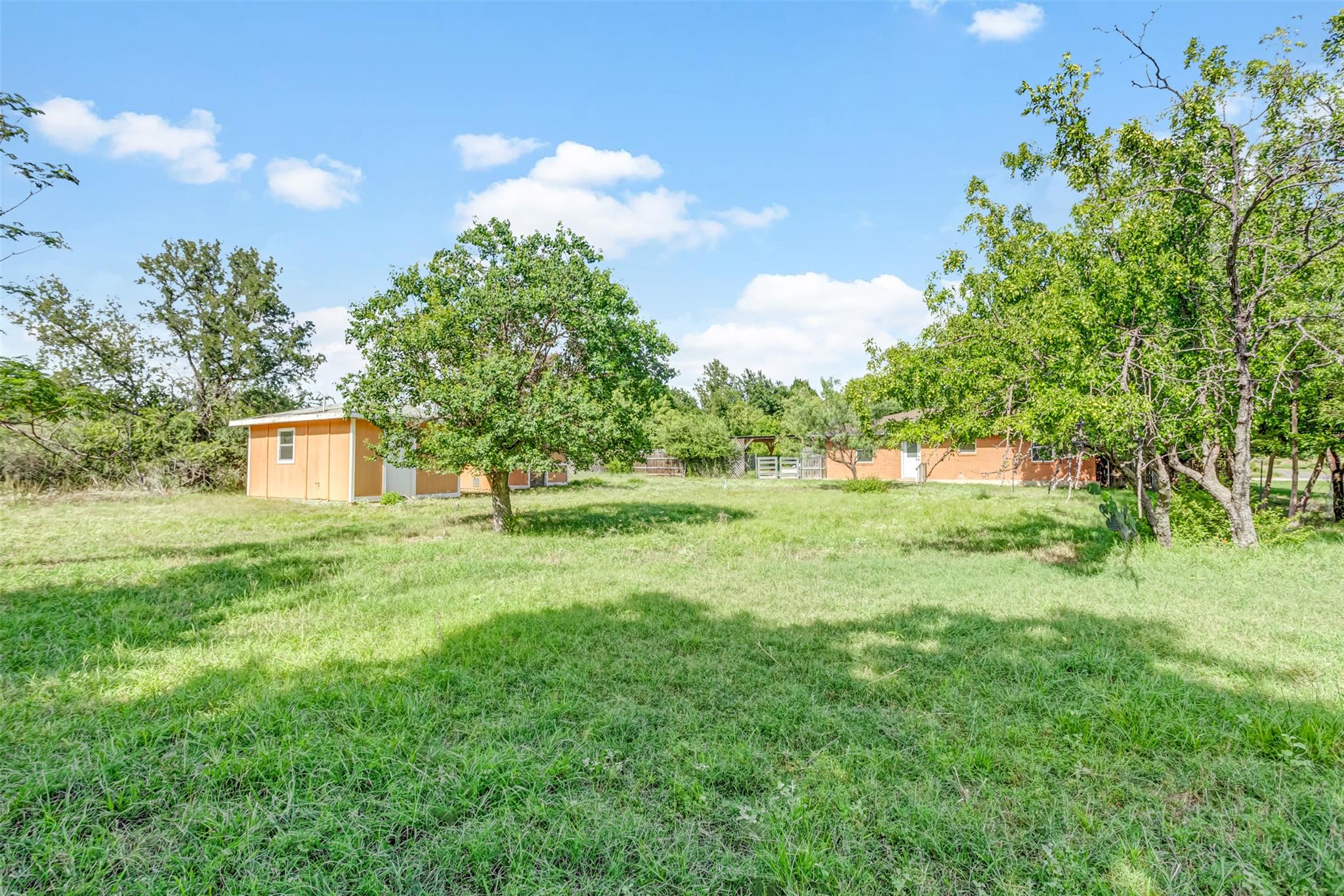 1708 Woodcrest DR
