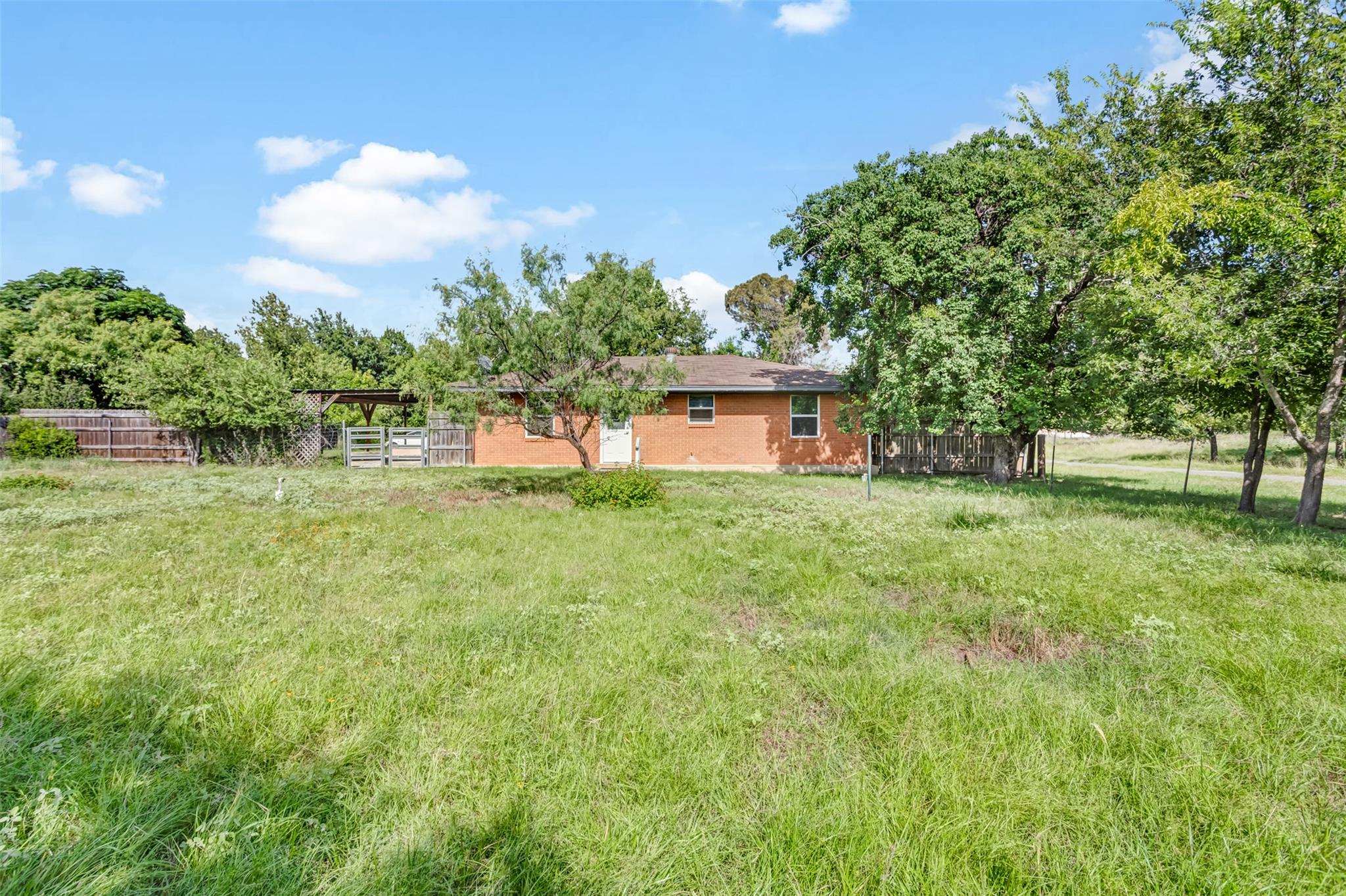 1708 Woodcrest DR
