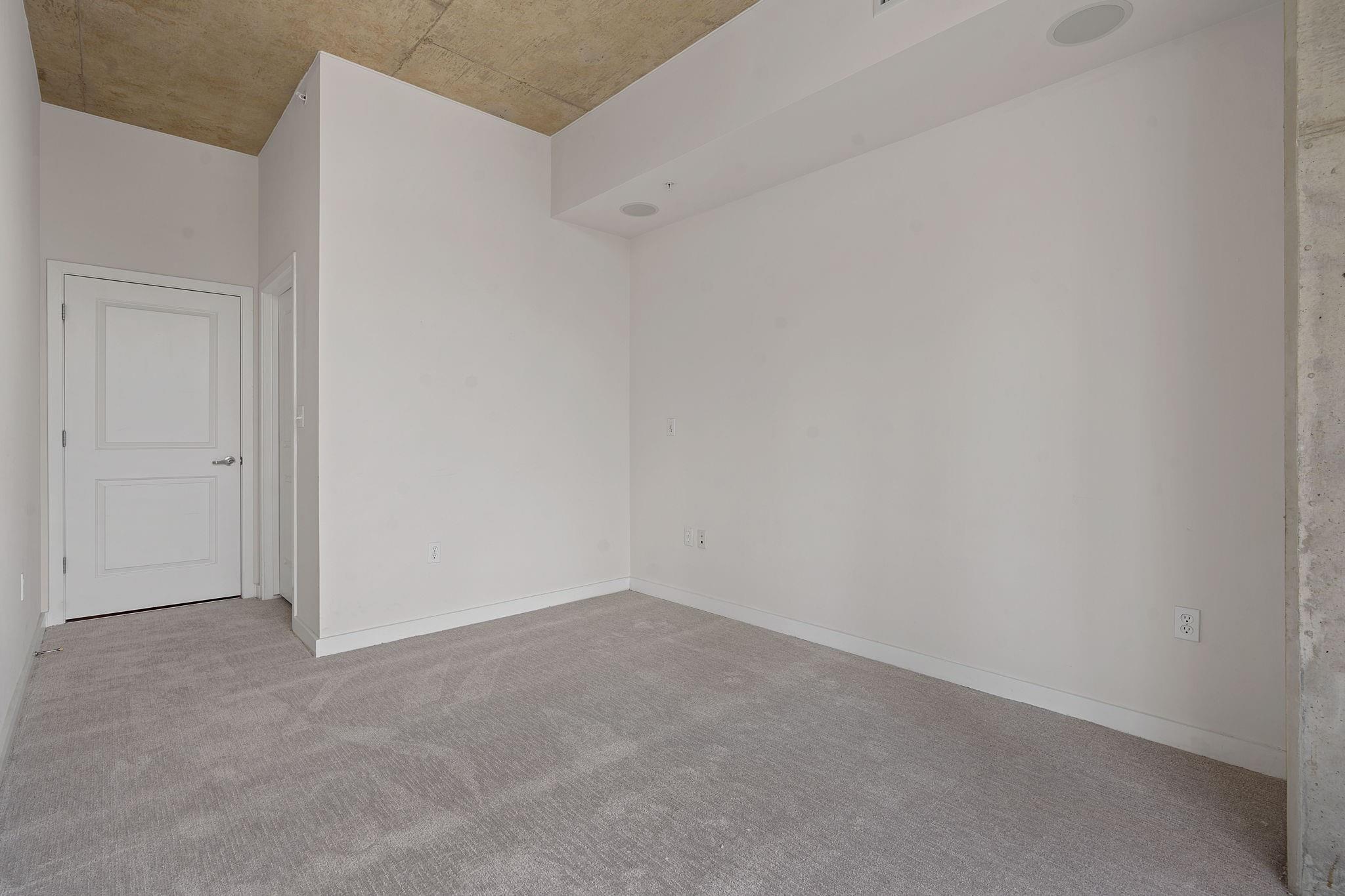 360 Nueces ST # 1518