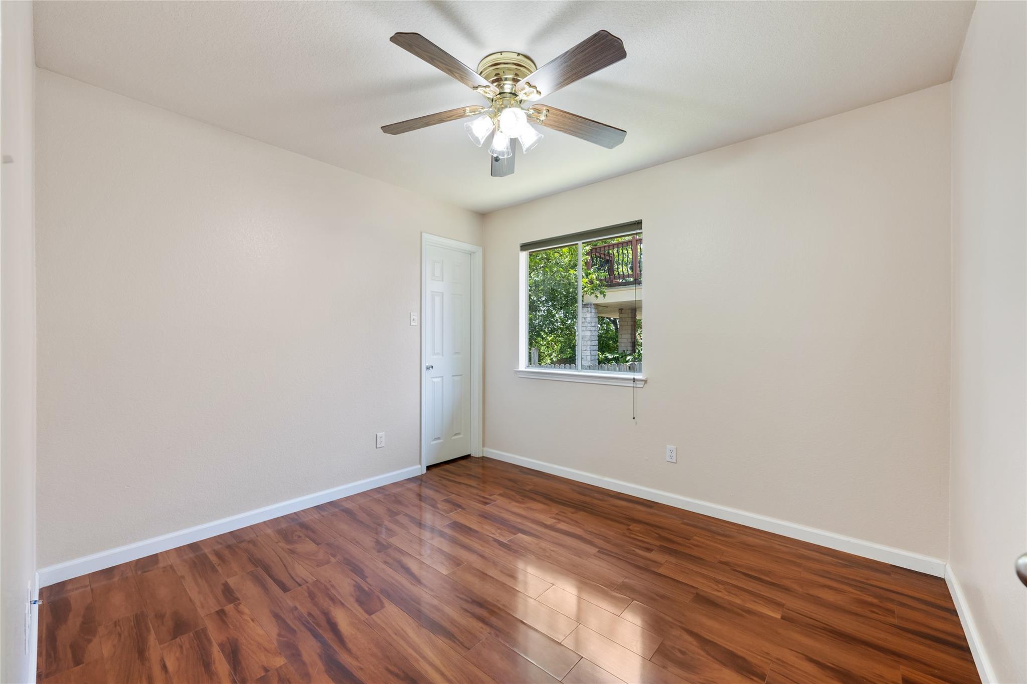 1513 Sundance DR