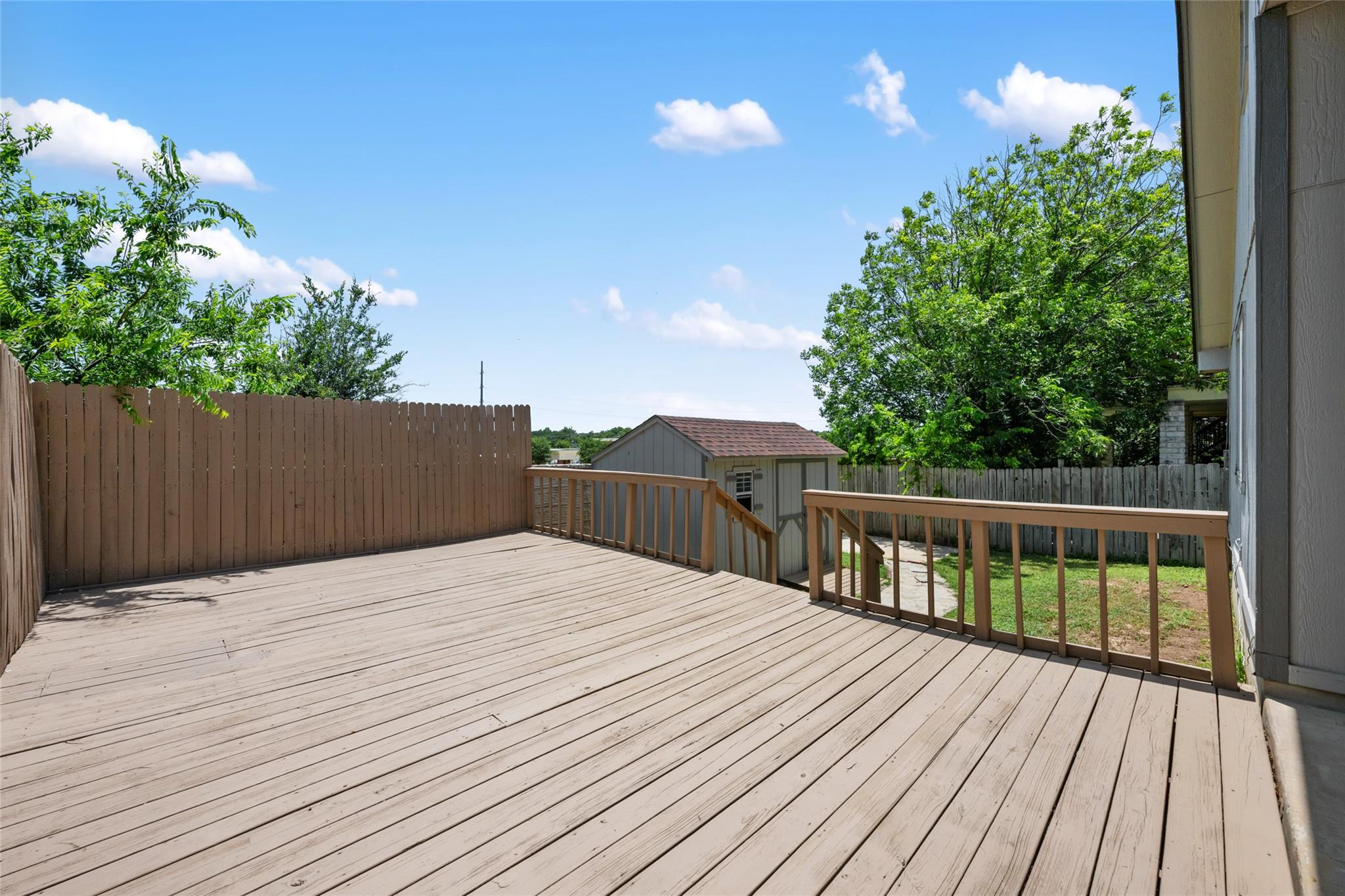 1513 Sundance DR