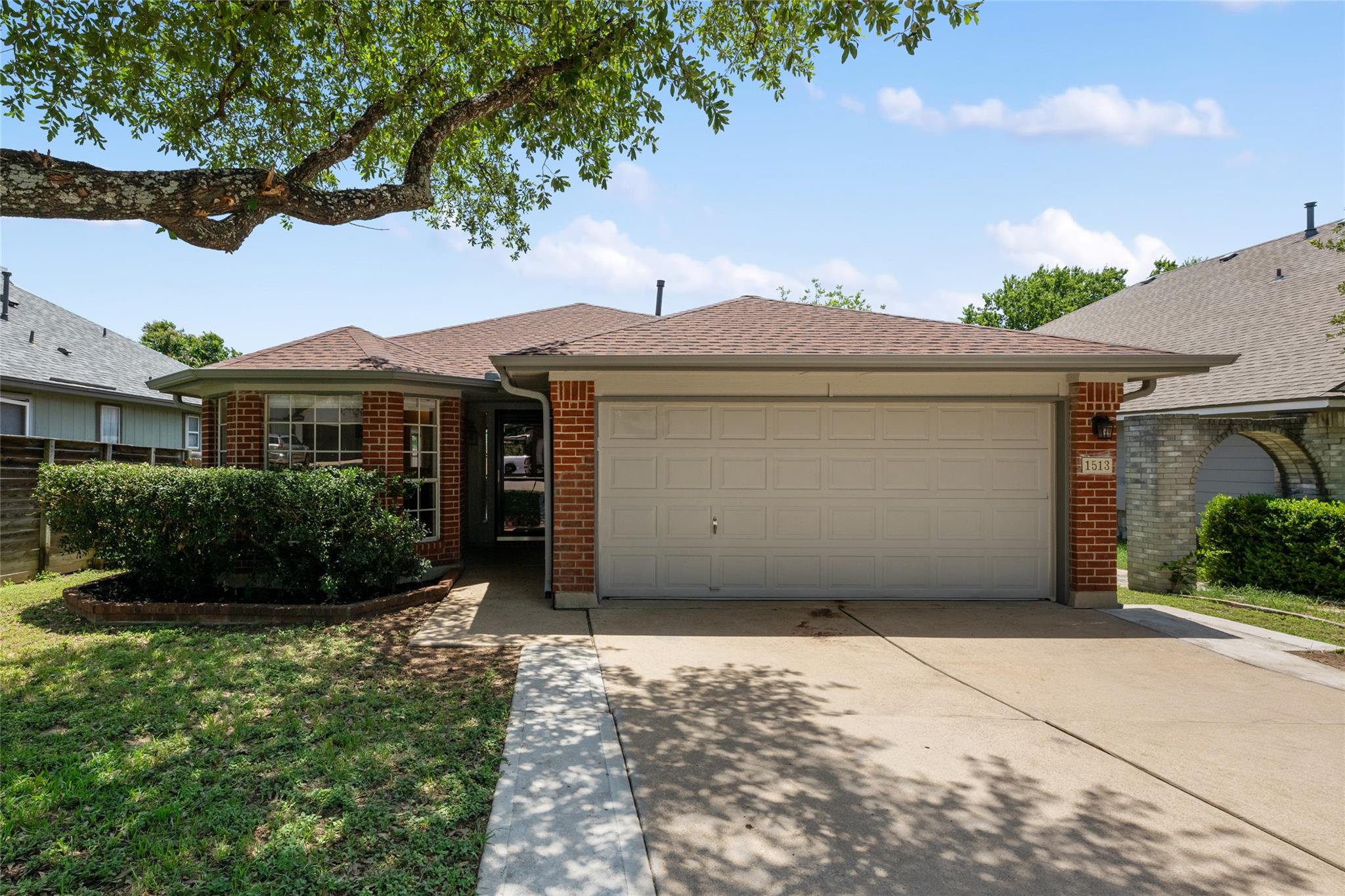 1513 Sundance DR