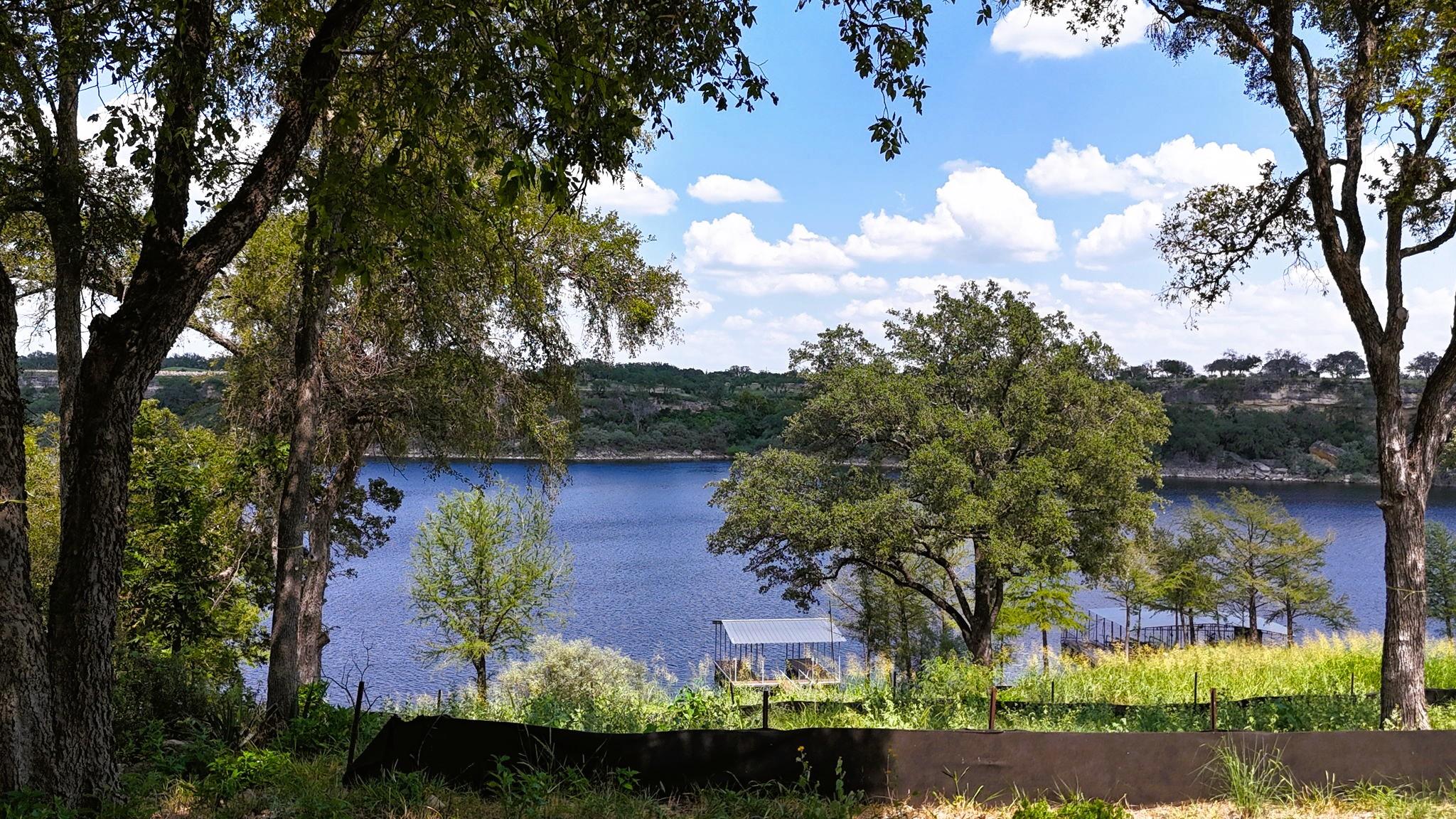 1015 Lake Shore Lot 72 DR, Spicewood