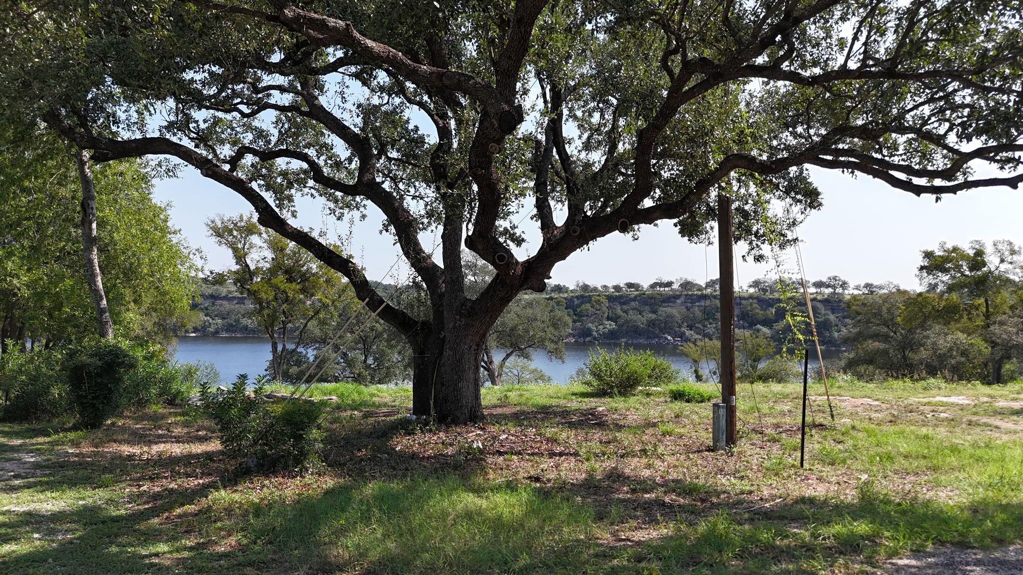 1015 Lake Shore Lot 72 DR, Spicewood